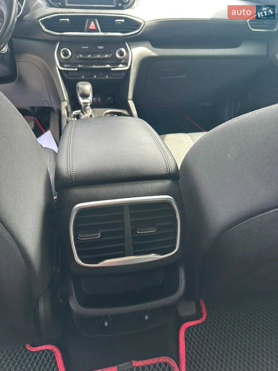 2019 Hyundai Santa Fe - мініатюра 16