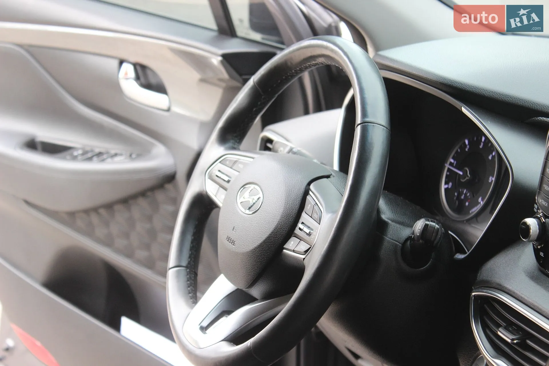 2018 Hyundai Santa Fe - мініатюра 29