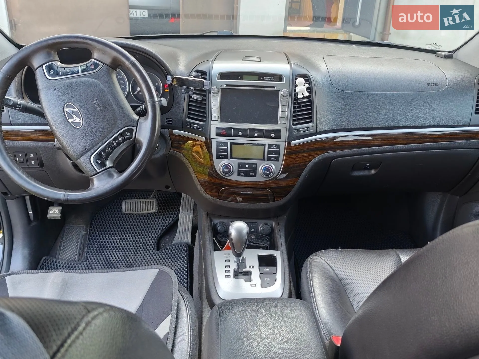 2011 Hyundai Santa Fe - мініатюра 12