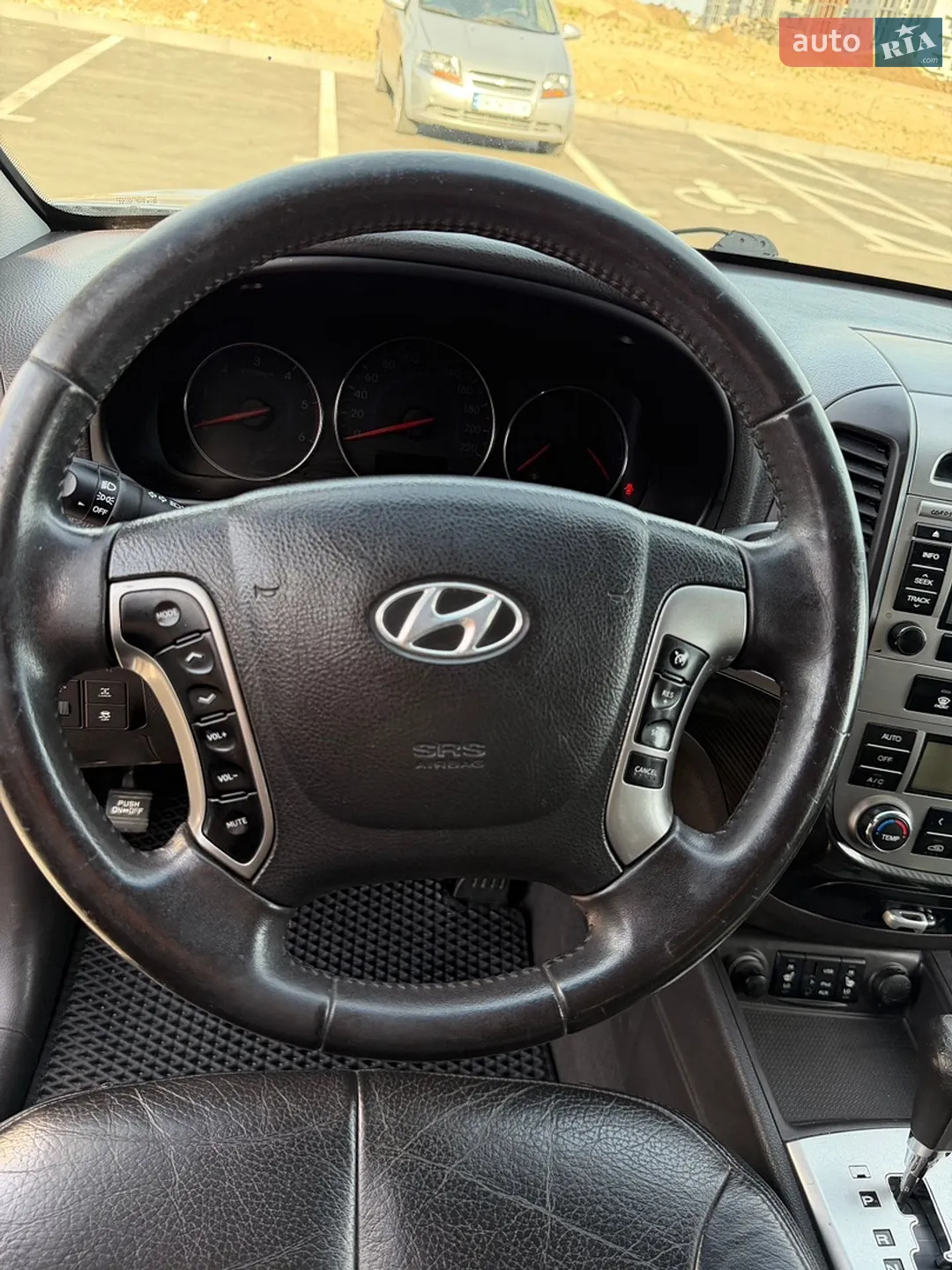 2010 Hyundai Santa Fe - мініатюра 2