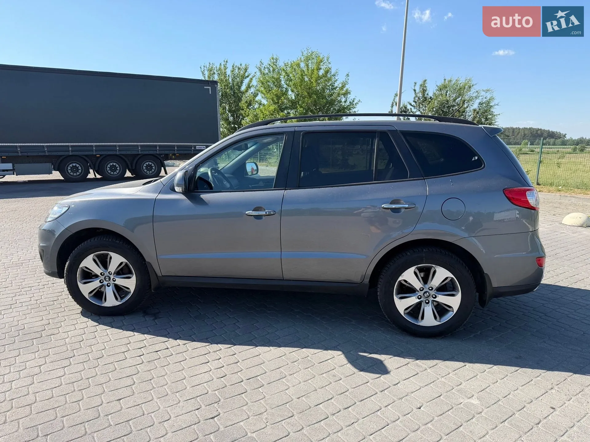 2011 Hyundai Santa Fe - мініатюра 11