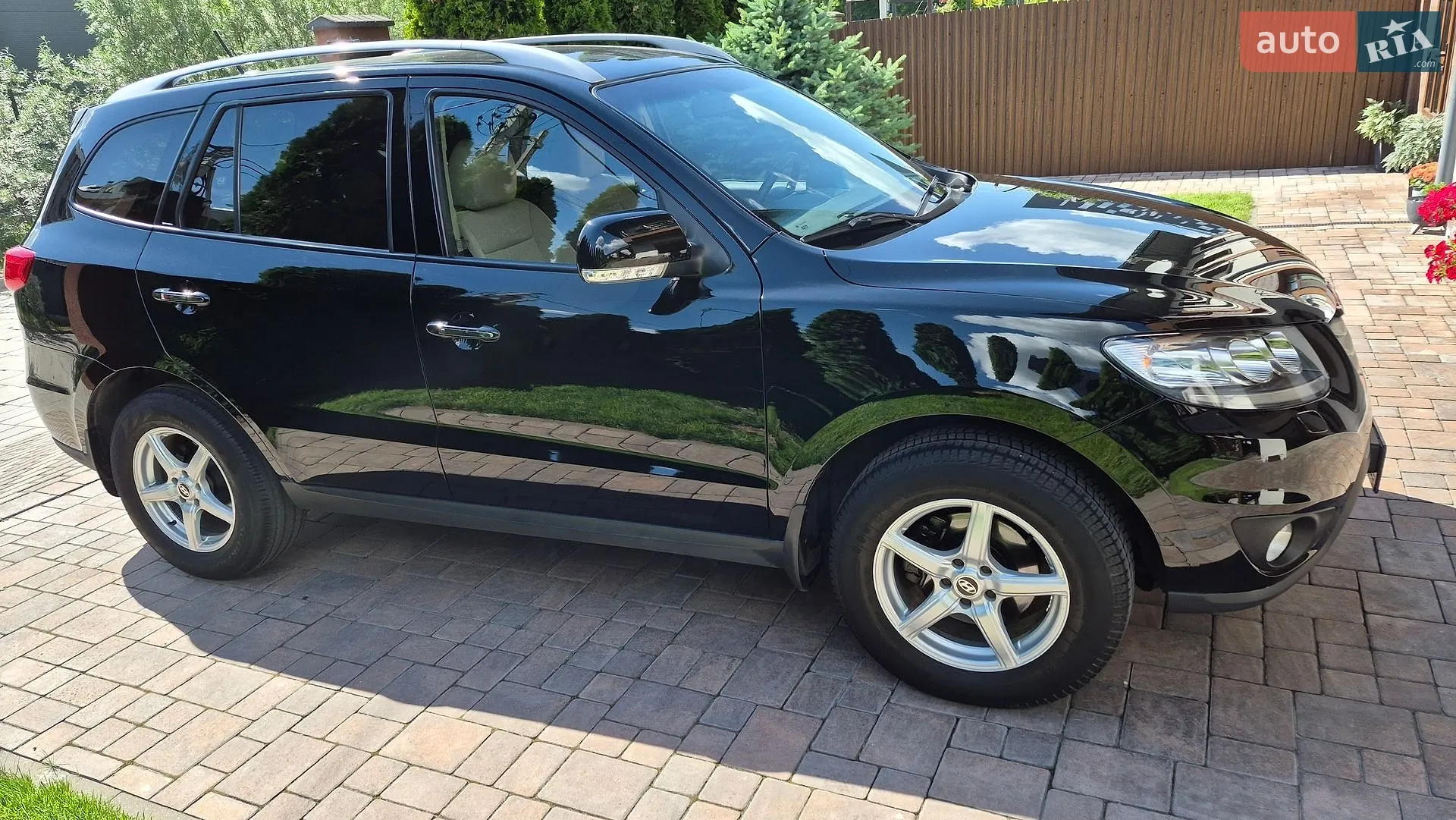 2011 Hyundai Santa Fe - мініатюра 15