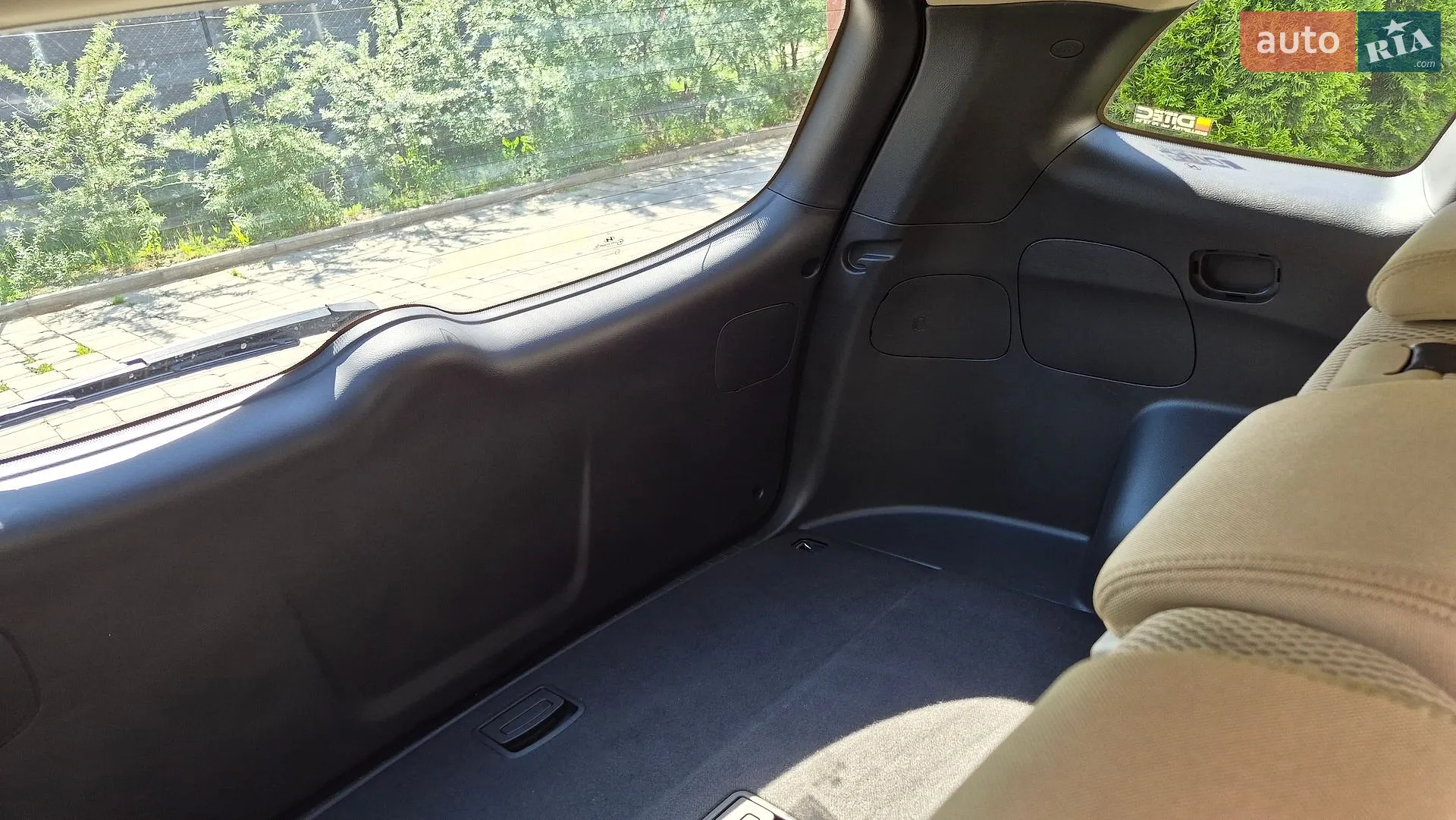 2011 Hyundai Santa Fe - мініатюра 24