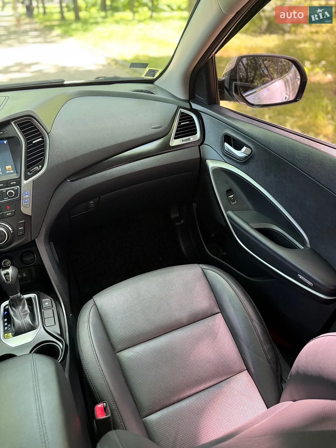 2016 Hyundai Santa Fe - мініатюра 17
