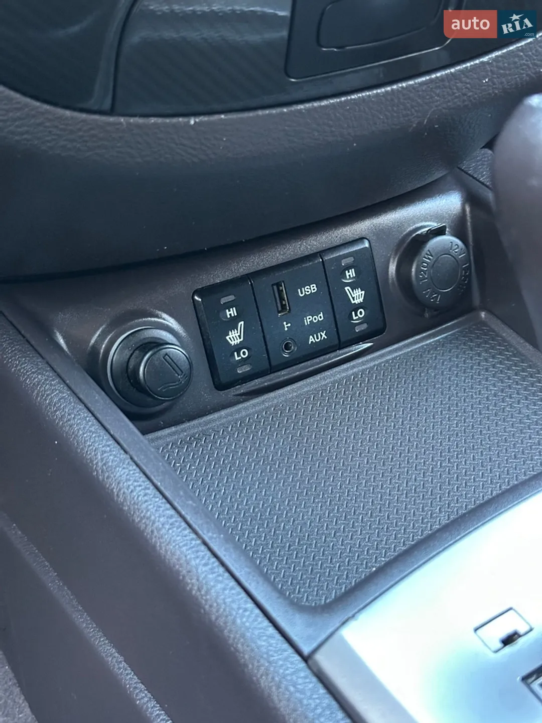 2010 Hyundai Santa Fe - мініатюра 25