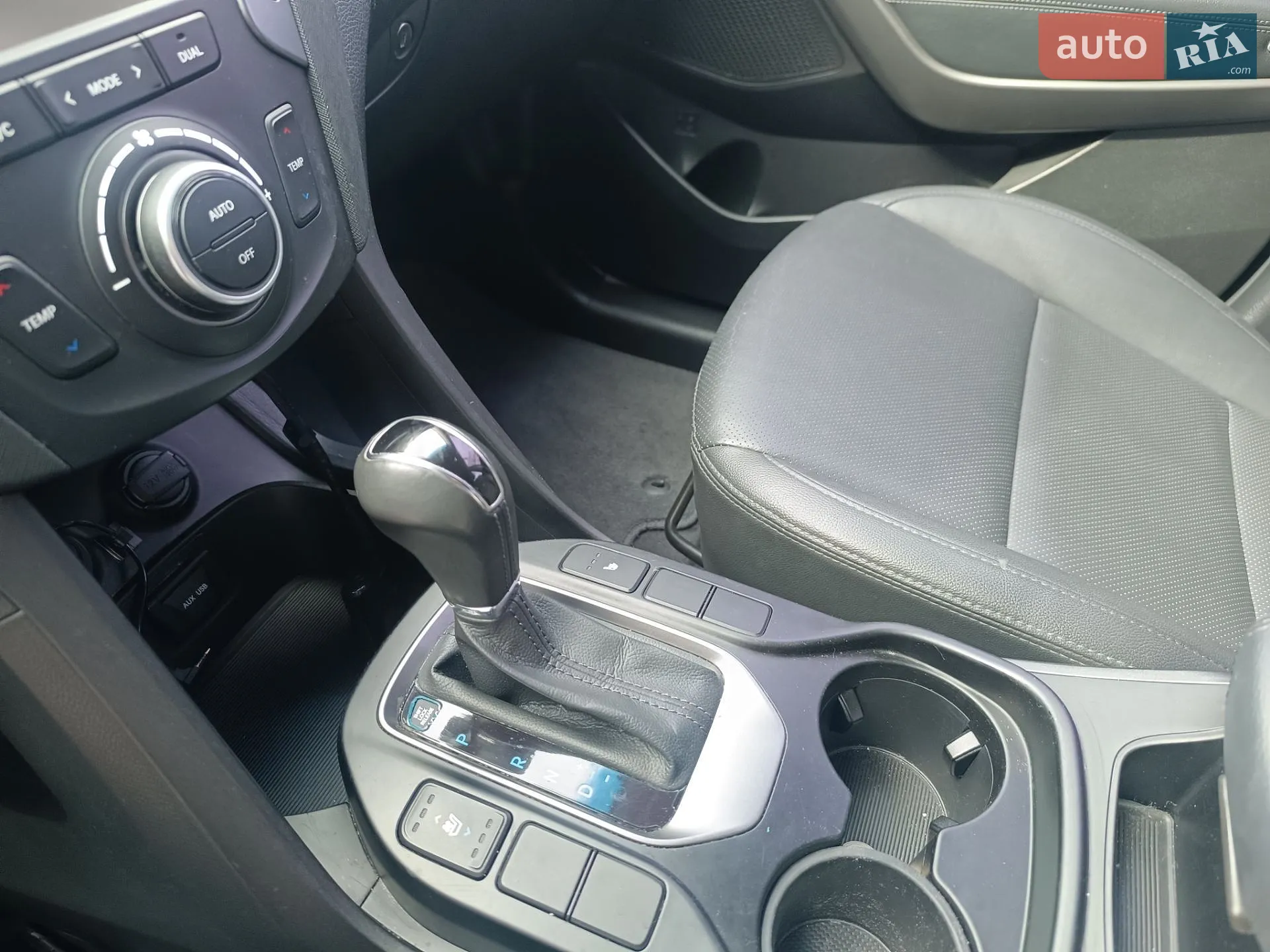 2013 Hyundai Santa Fe - мініатюра 11