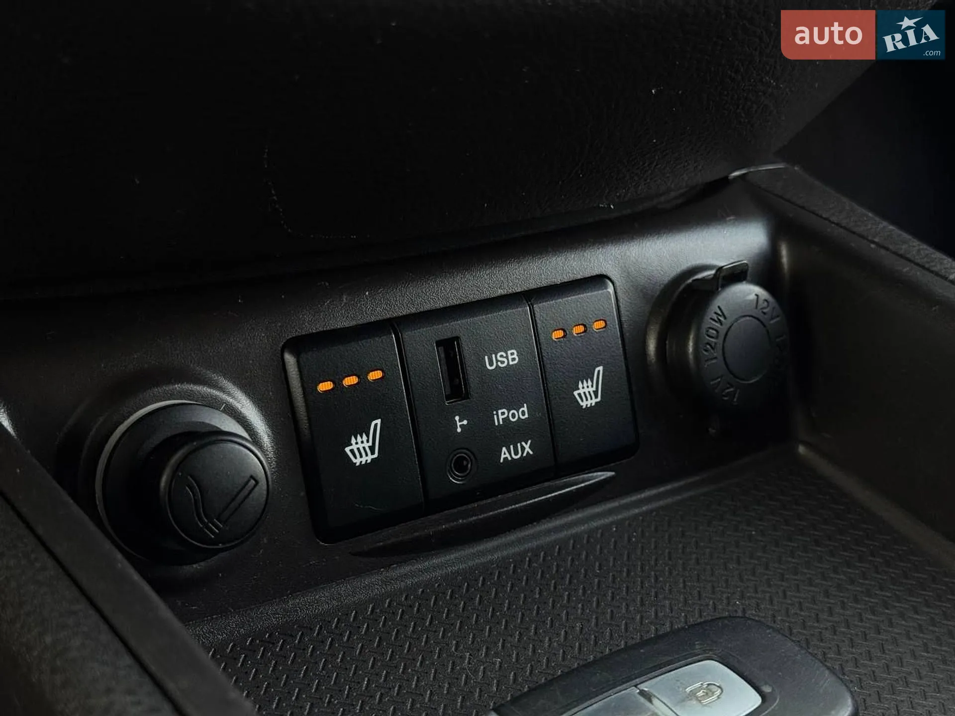 2012 Hyundai Santa Fe - мініатюра 32