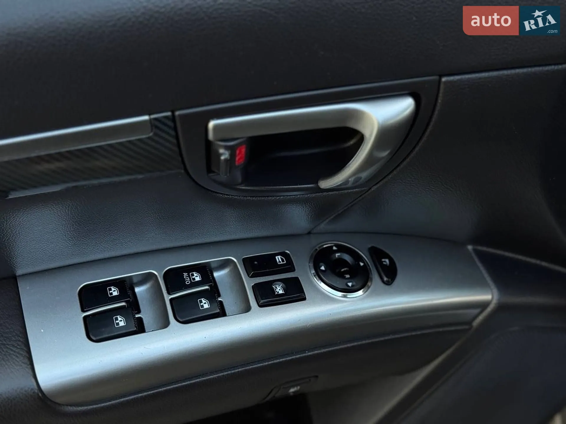 2012 Hyundai Santa Fe - мініатюра 37