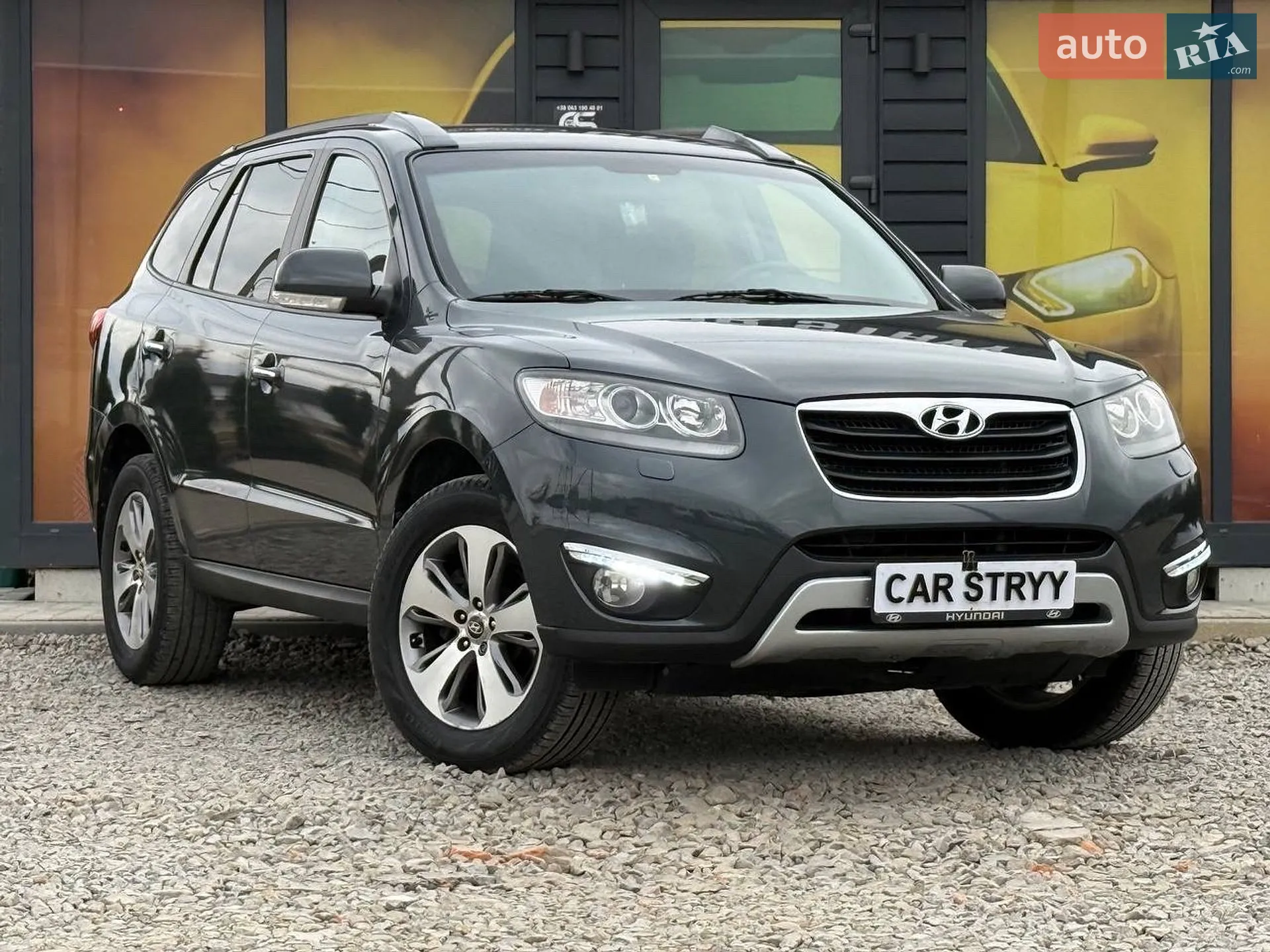 2011 Hyundai Santa Fe - мініатюра 12