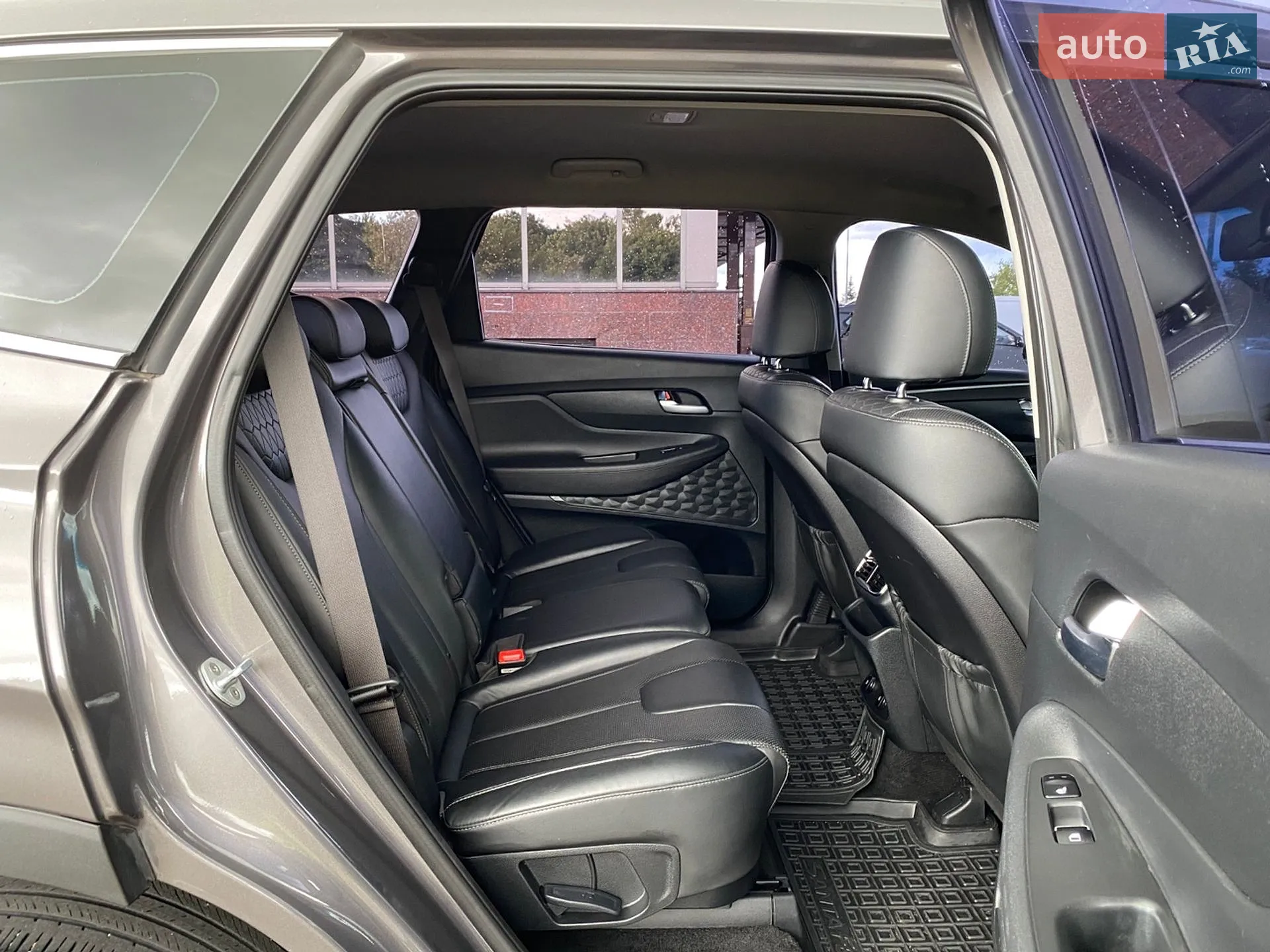2019 Hyundai Santa Fe - мініатюра 36