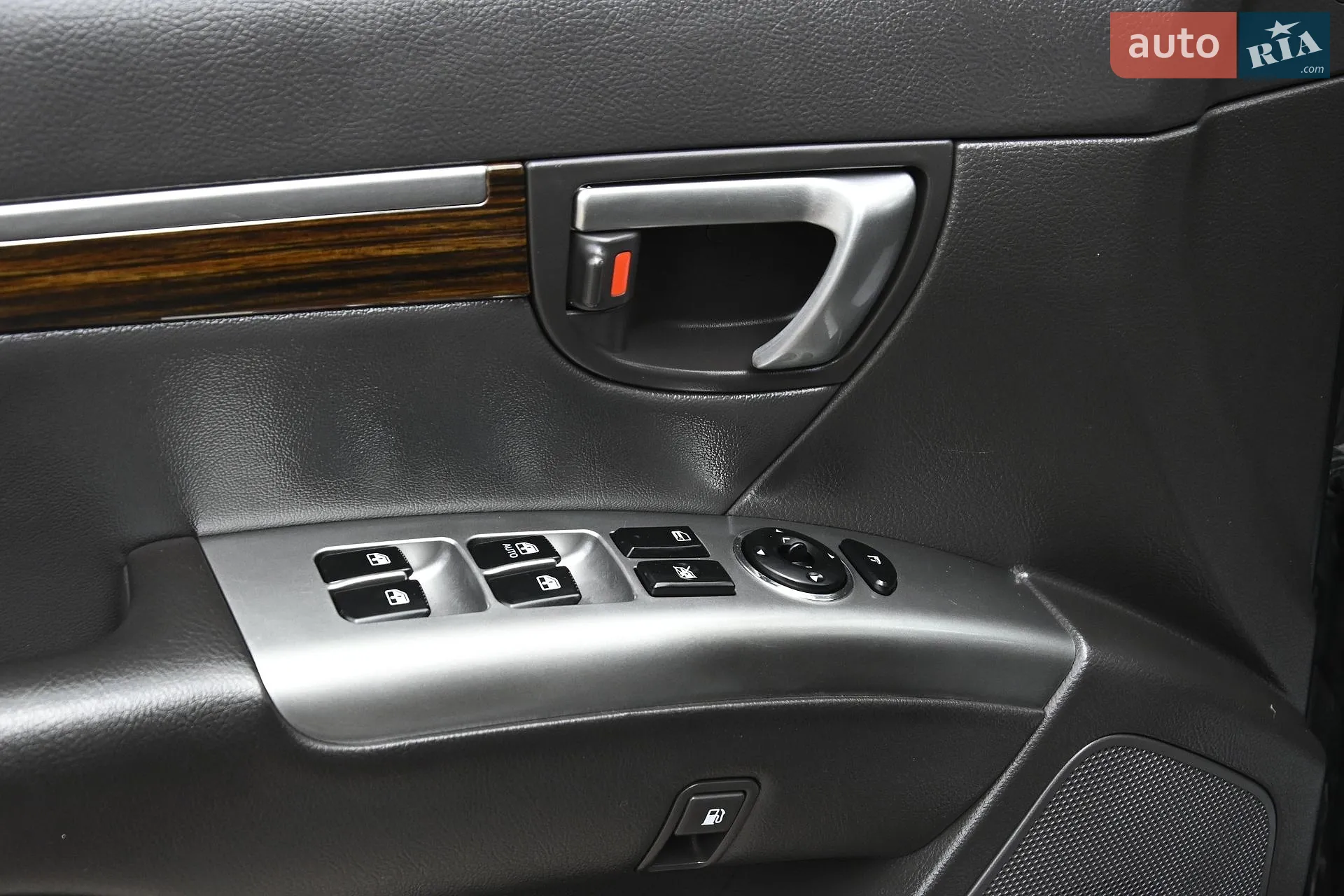 2011 Hyundai Santa Fe - мініатюра 21