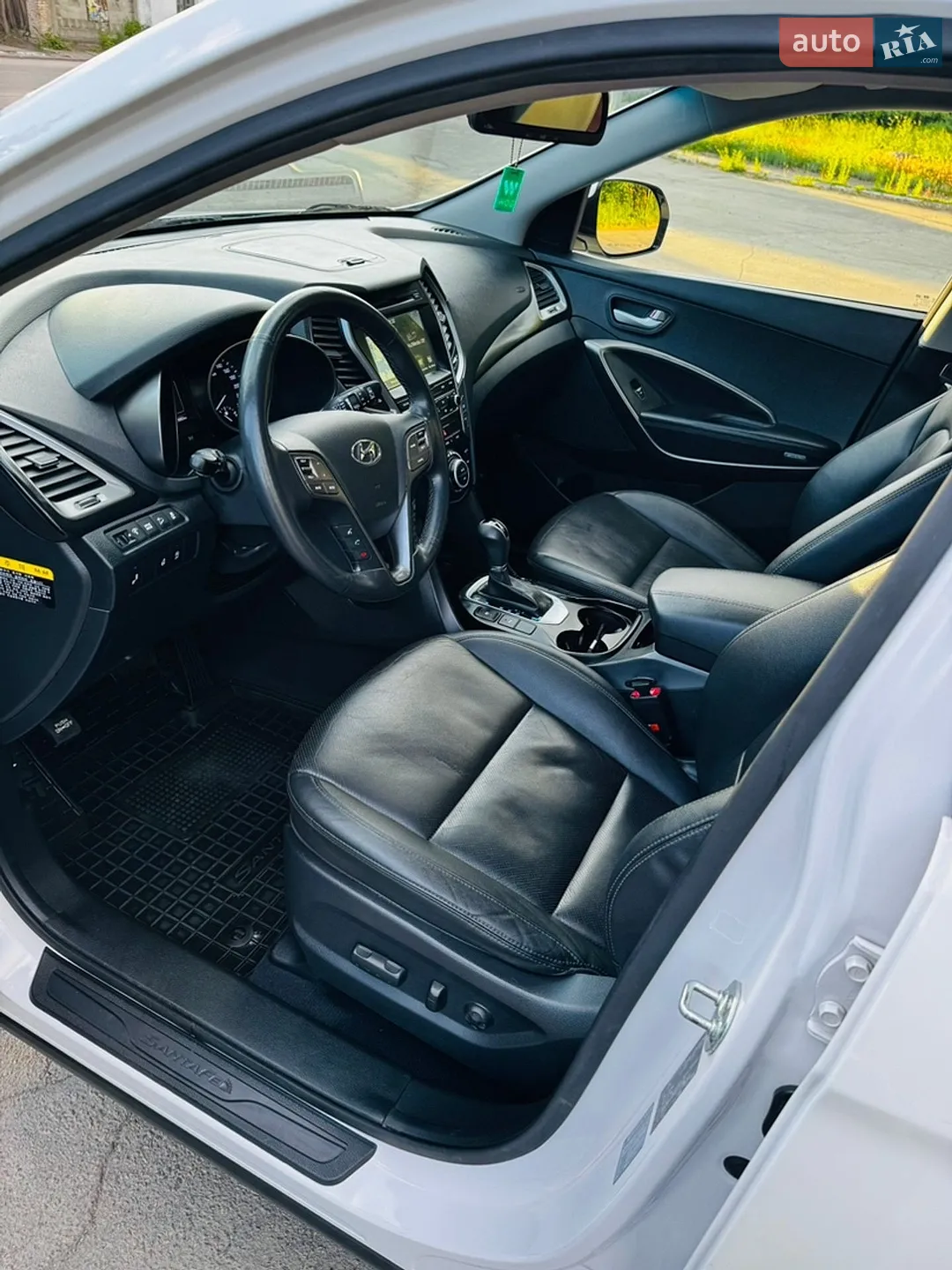 2016 Hyundai Santa Fe - мініатюра 27