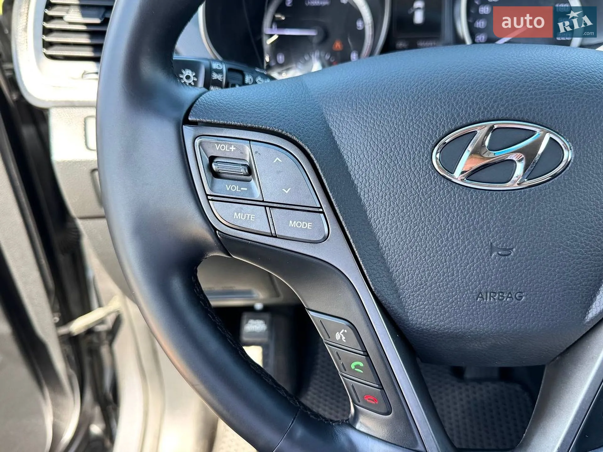 2015 Hyundai Santa Fe - мініатюра 38
