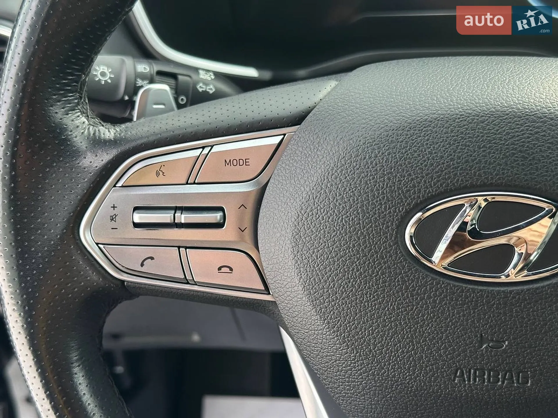 2022 Hyundai Santa Fe - мініатюра 21