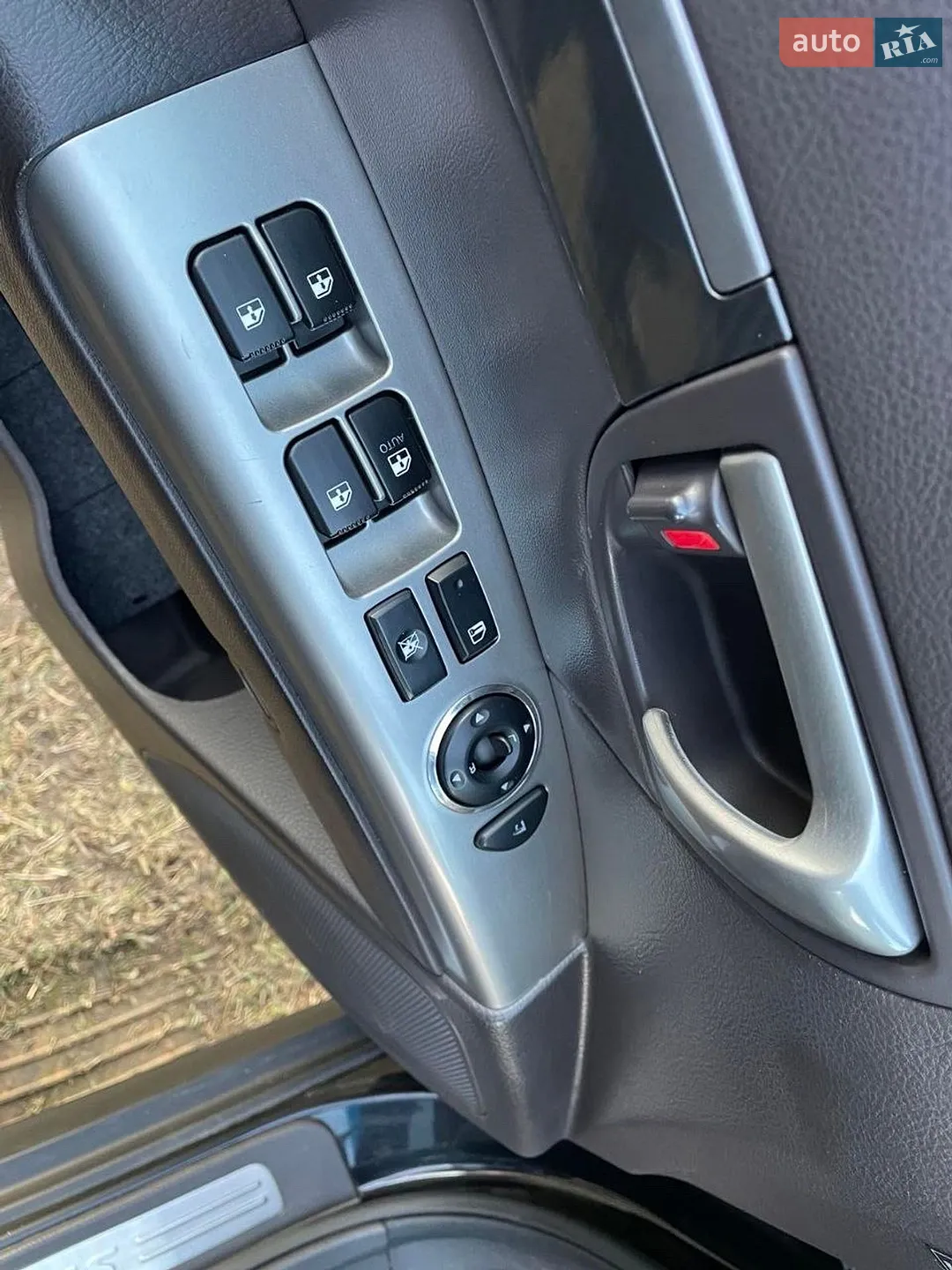2011 Hyundai Santa Fe - мініатюра 15