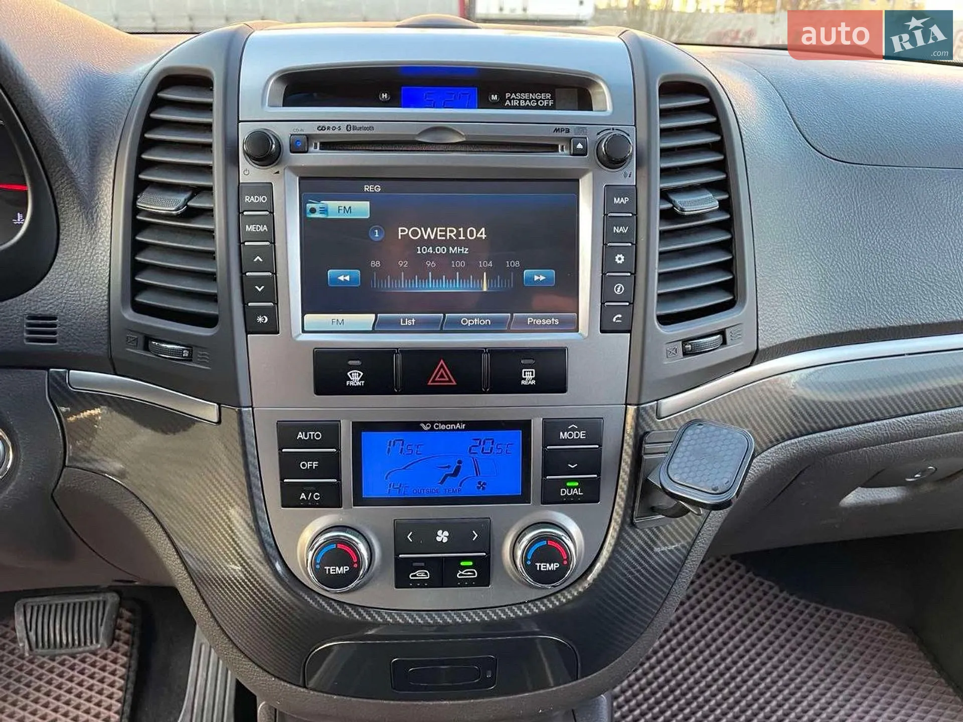 2011 Hyundai Santa Fe - мініатюра 27
