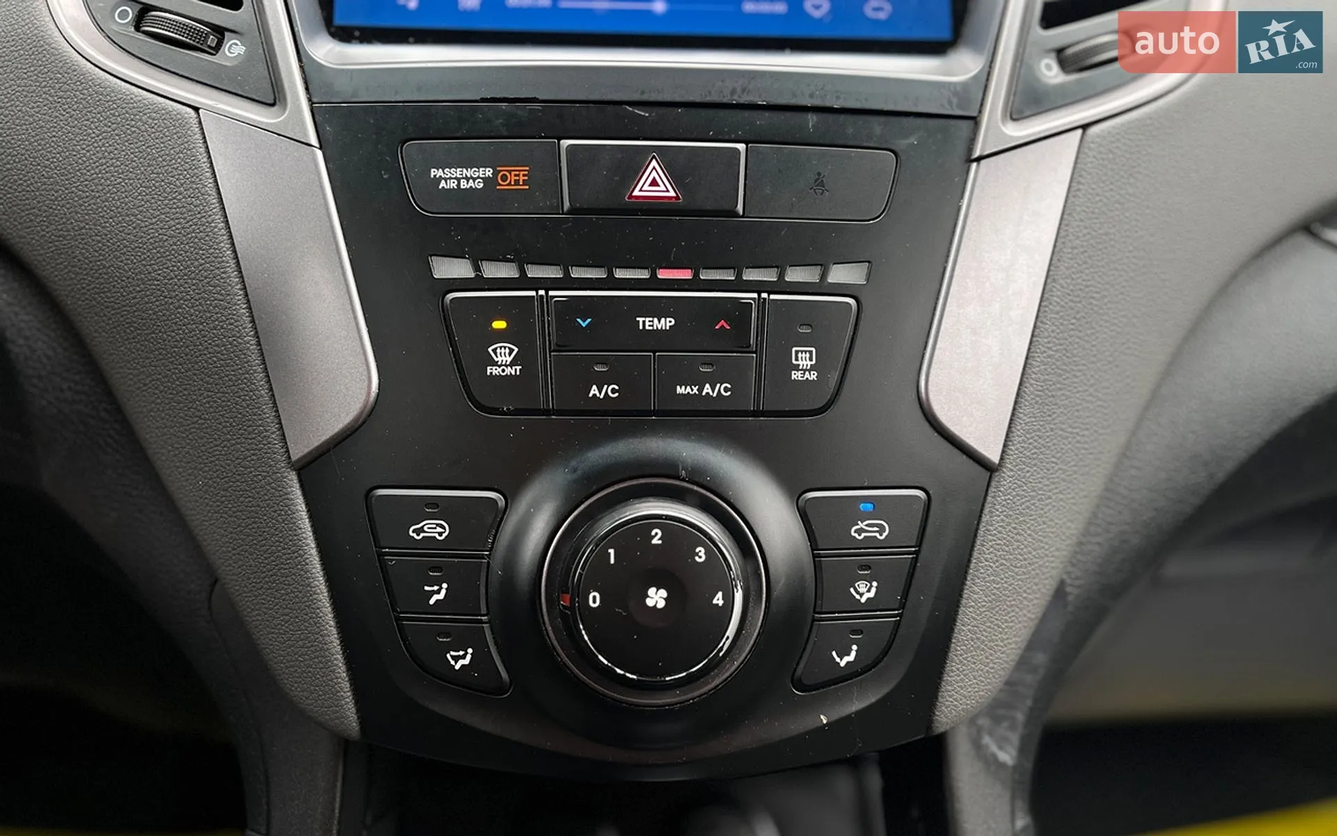 2013 Hyundai Santa Fe - мініатюра 14