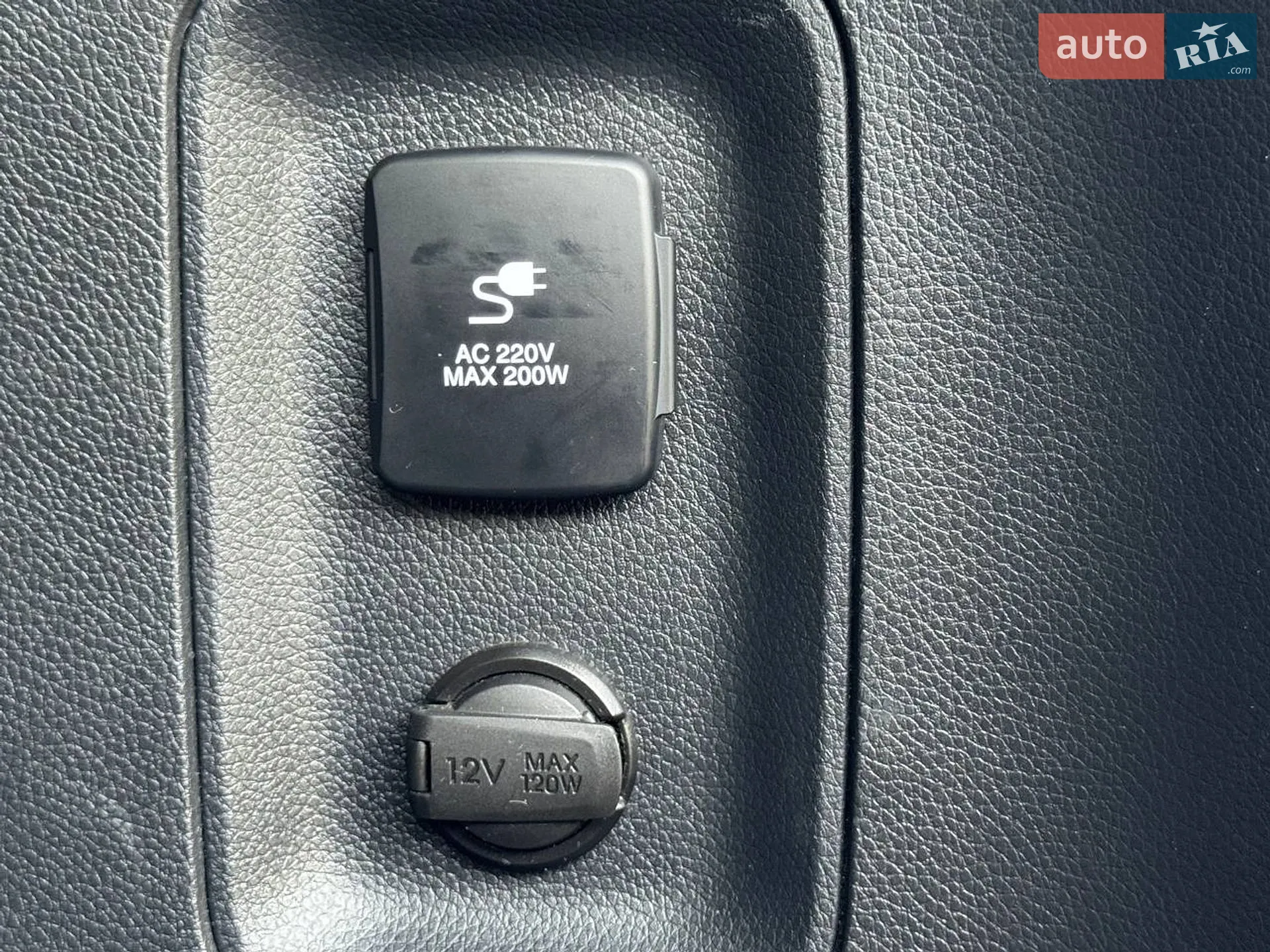 2014 Hyundai Santa Fe - мініатюра 28