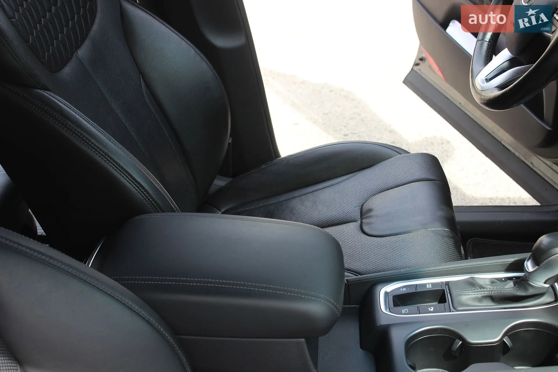 2018 Hyundai Santa Fe - мініатюра 32
