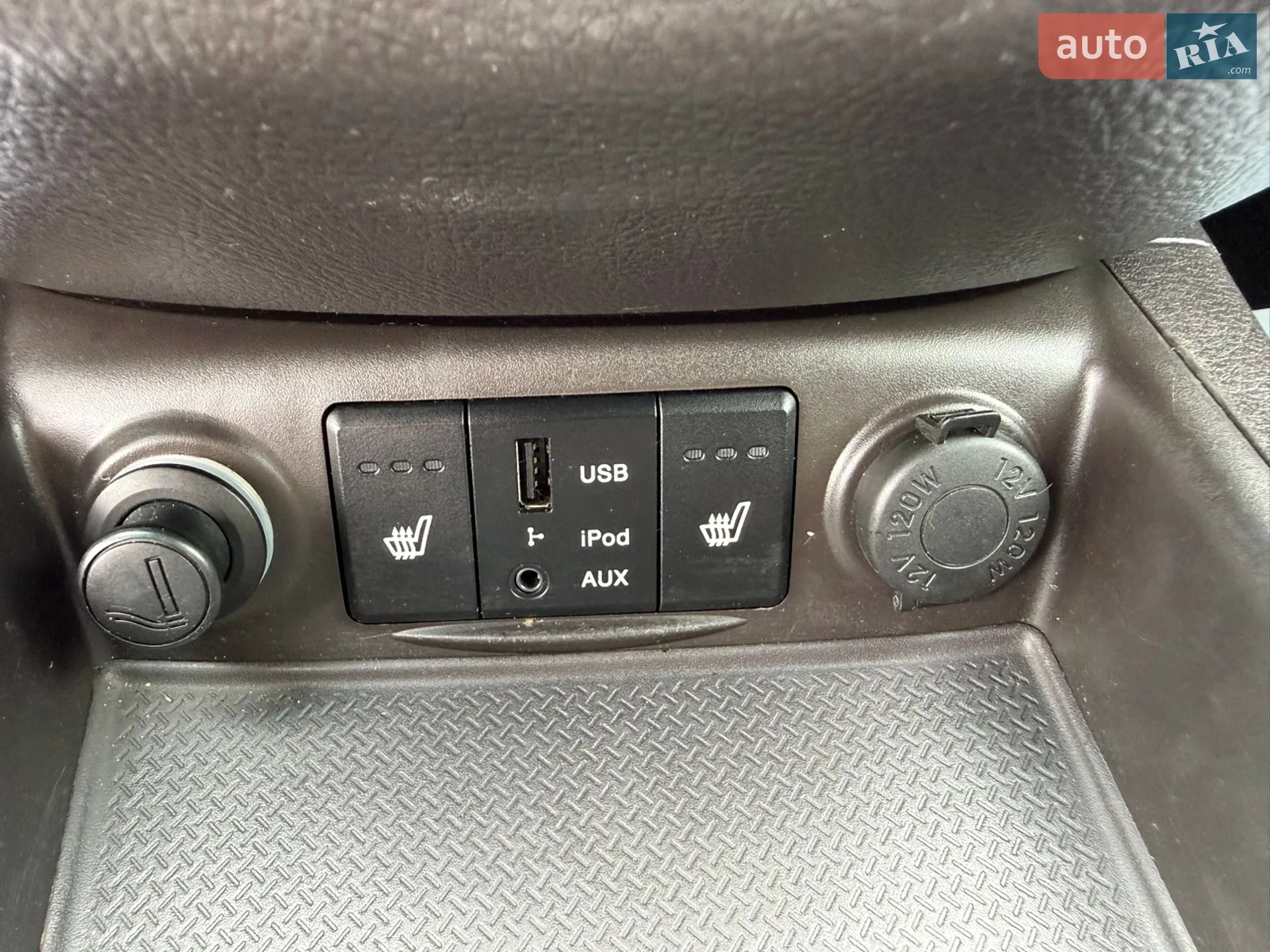 2012 Hyundai Santa Fe - мініатюра 31