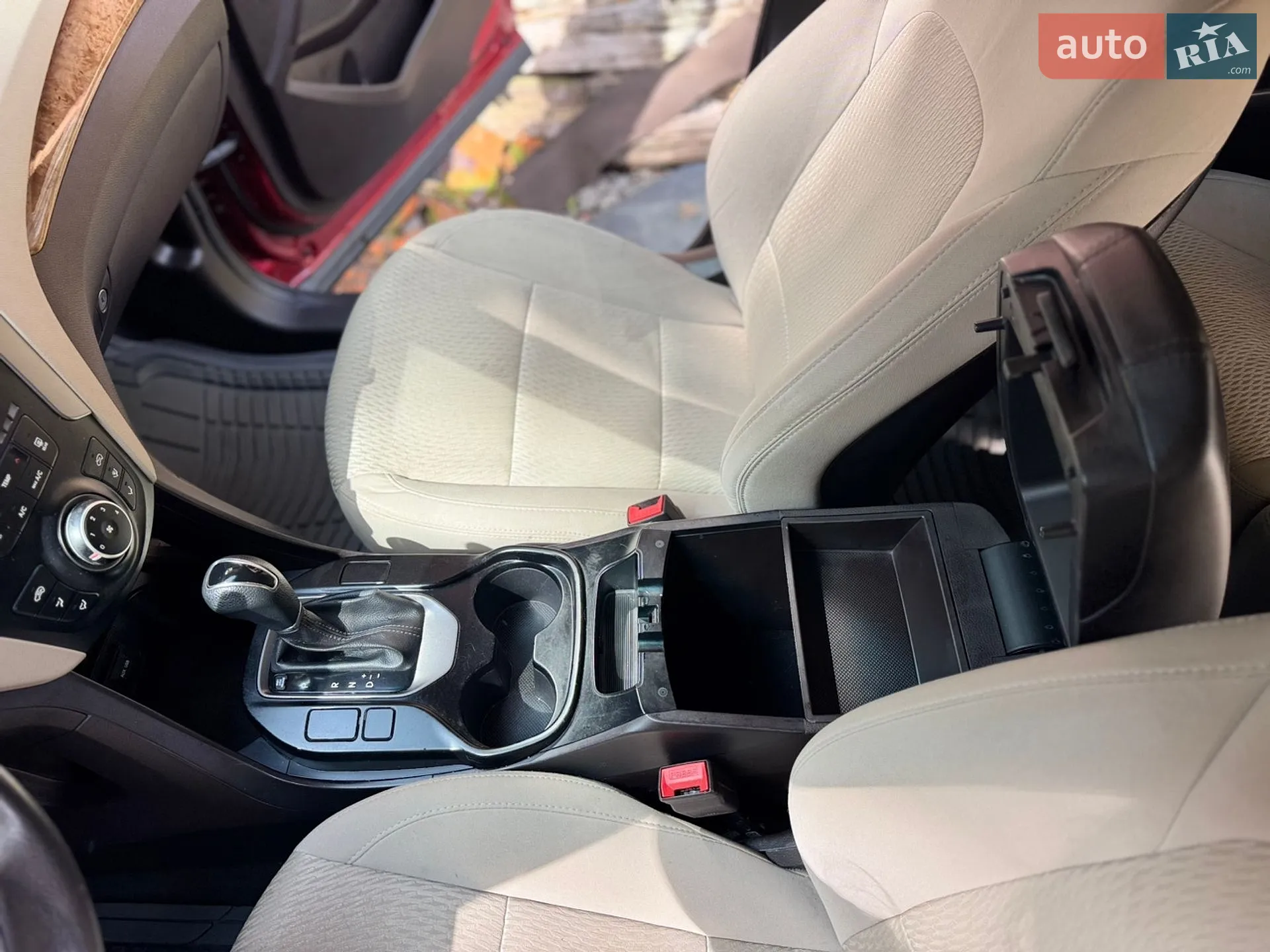2015 Hyundai Santa Fe - мініатюра 13