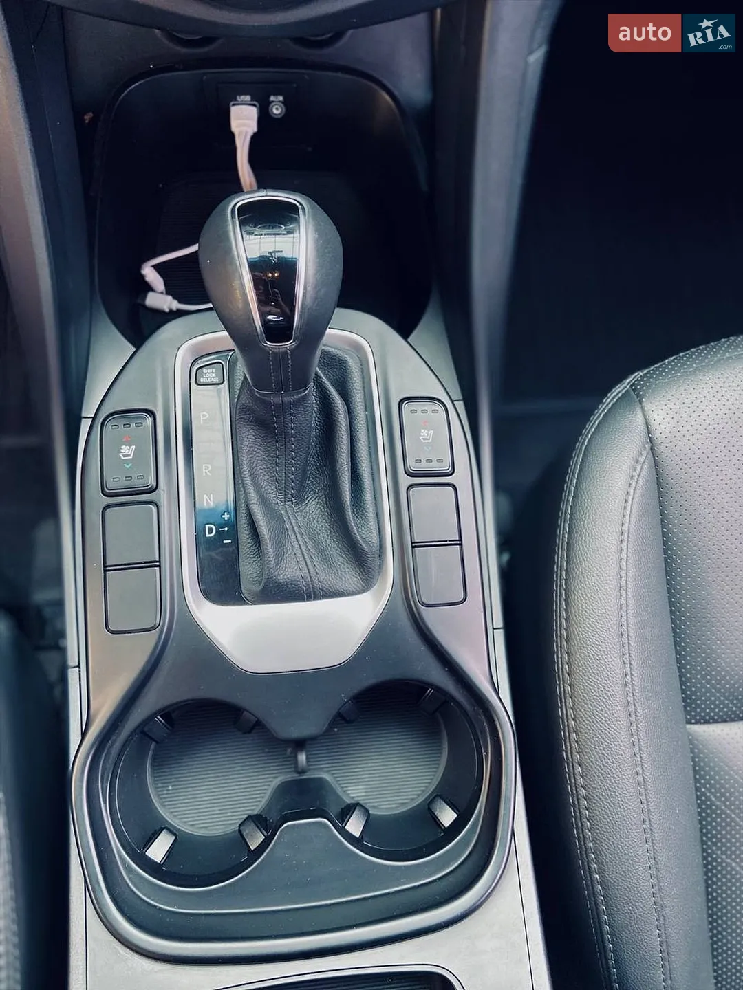 2016 Hyundai Santa Fe - мініатюра 12