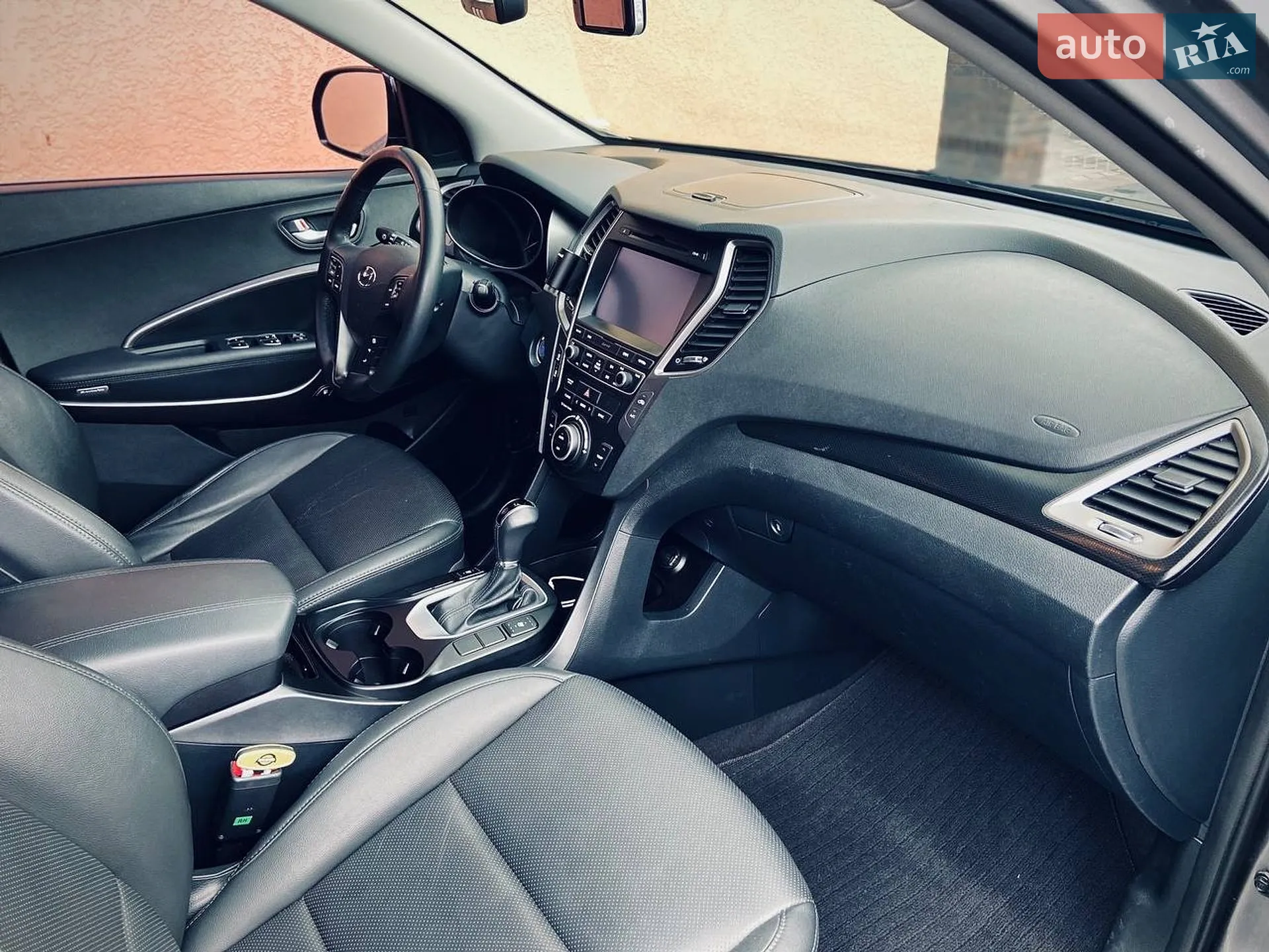 2016 Hyundai Santa Fe - мініатюра 29