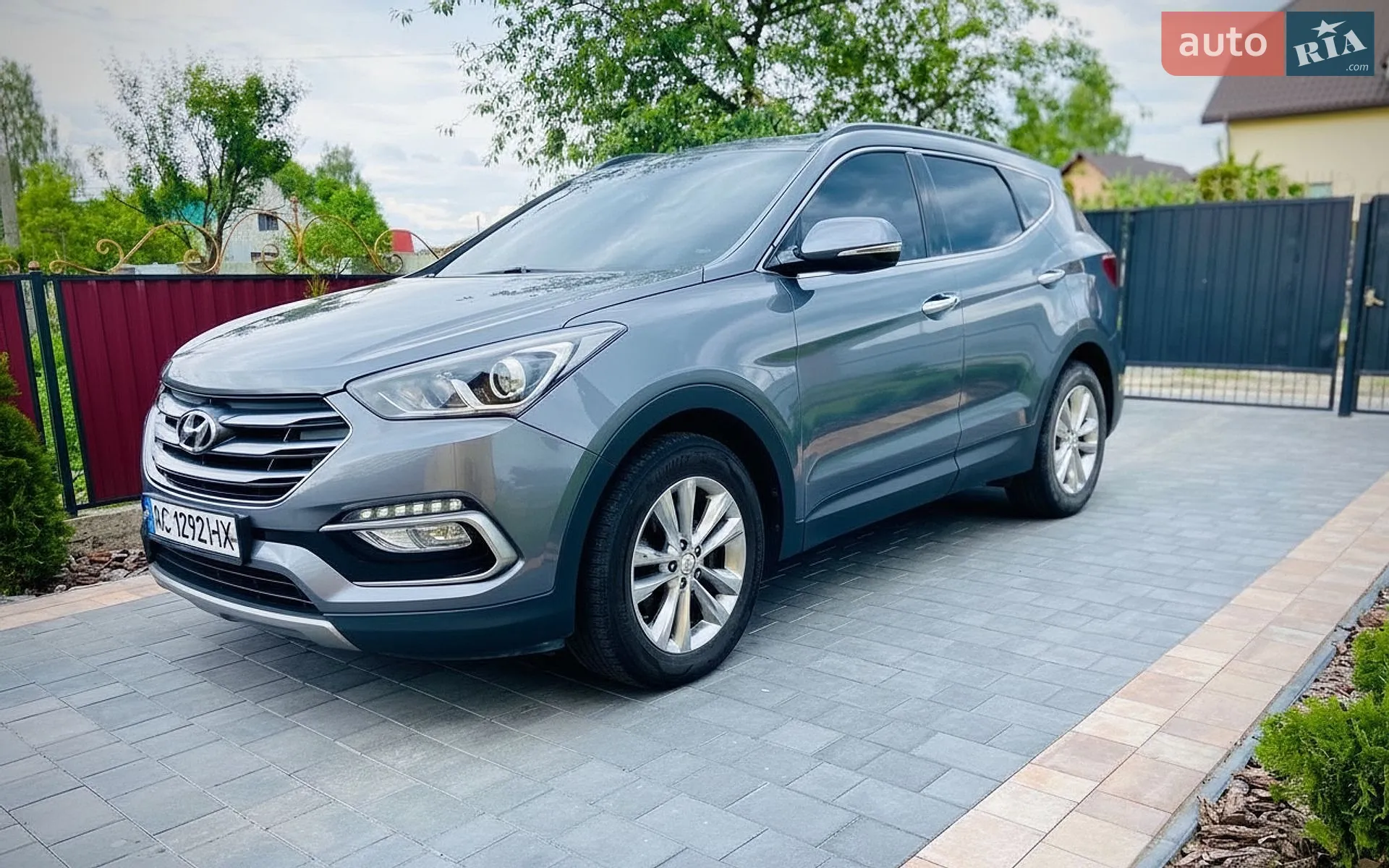 2016 Hyundai Santa Fe - мініатюра 2
