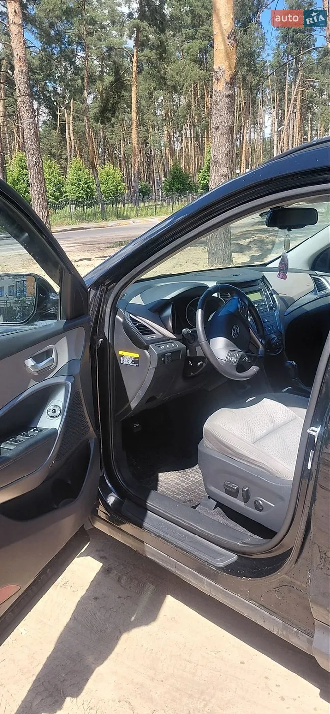 2012 Hyundai Santa Fe - мініатюра 19