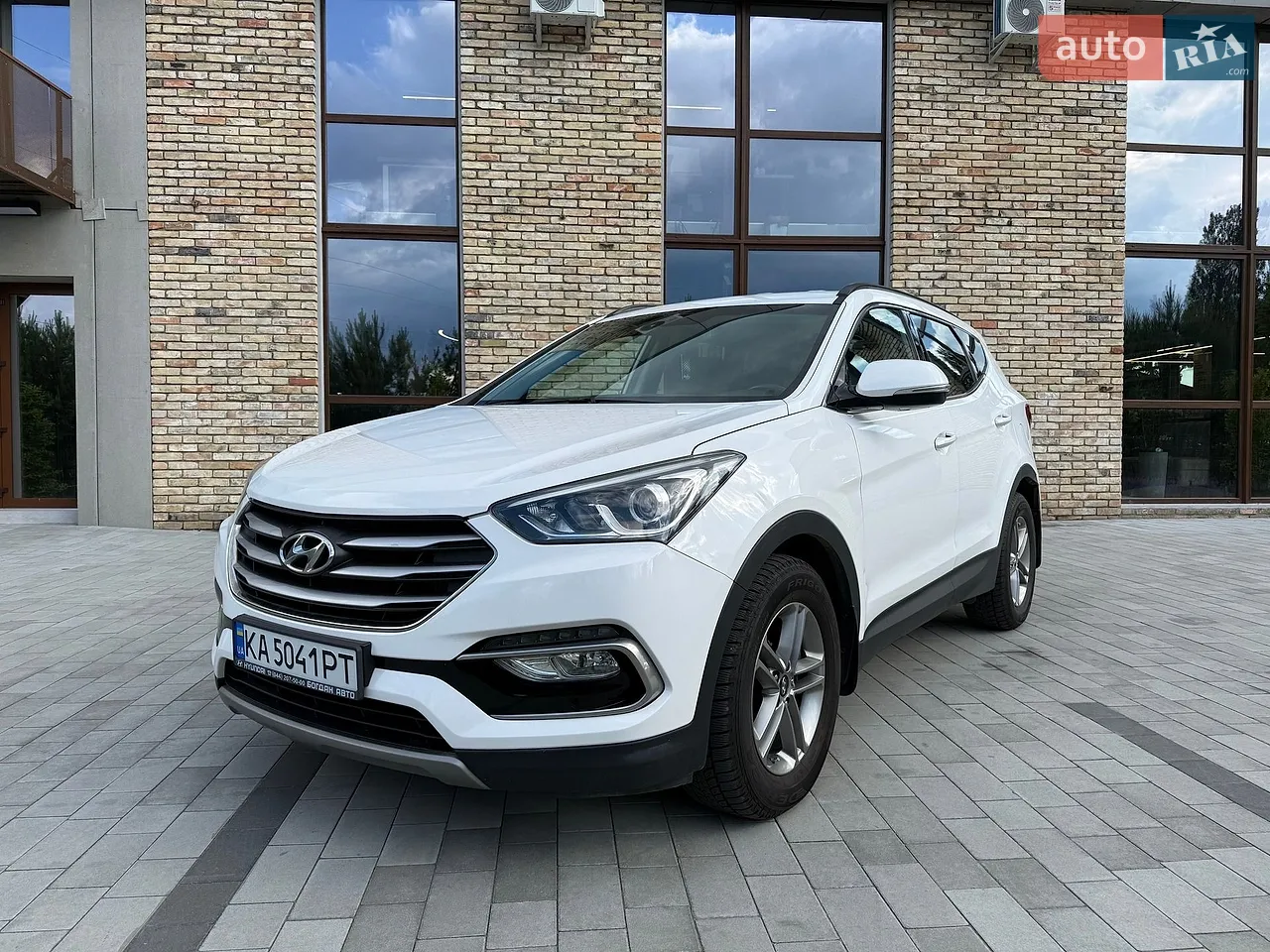 2016 Hyundai Santa Fe - мініатюра 38