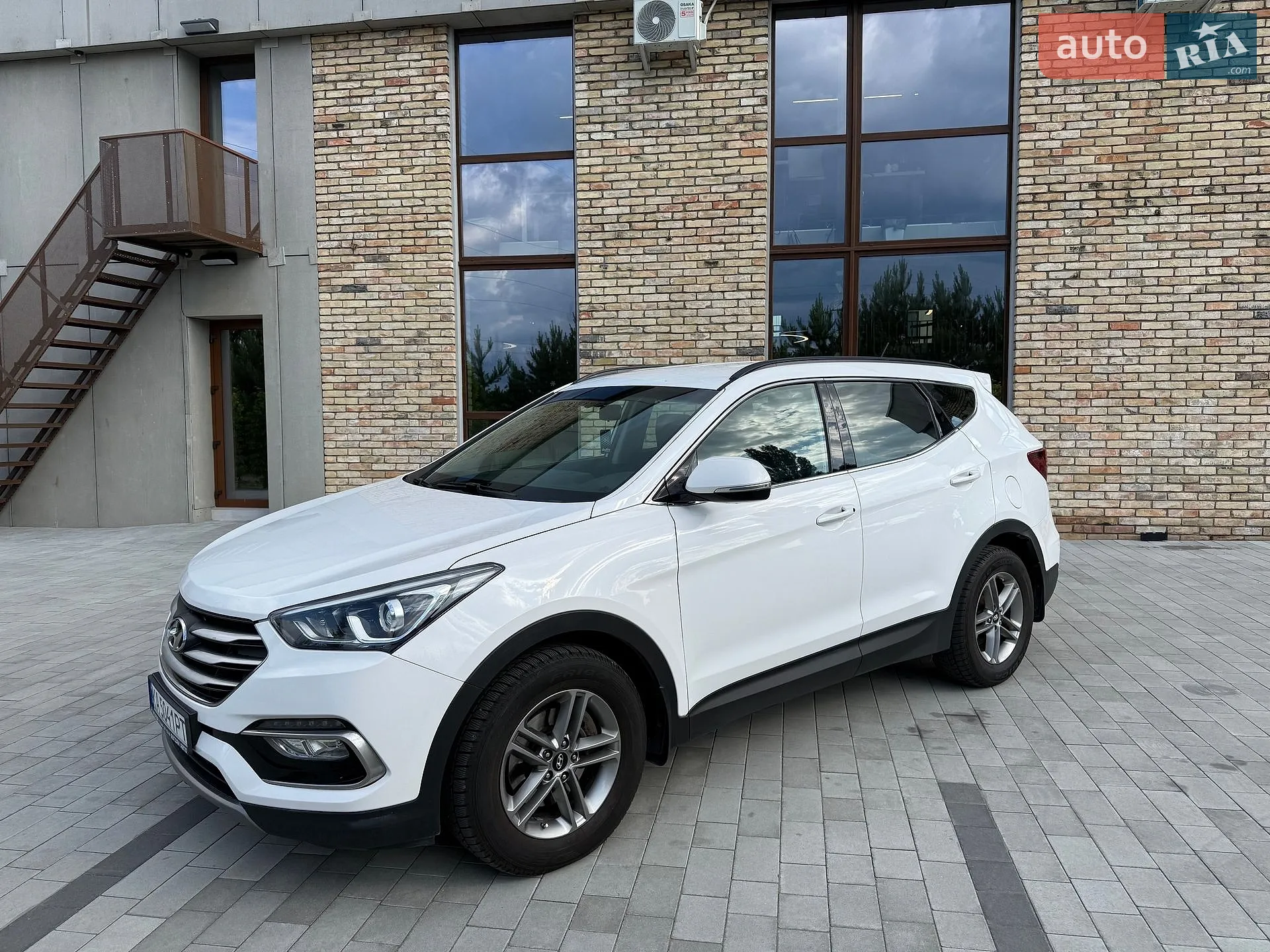2017 Hyundai Santa Fe - мініатюра 8