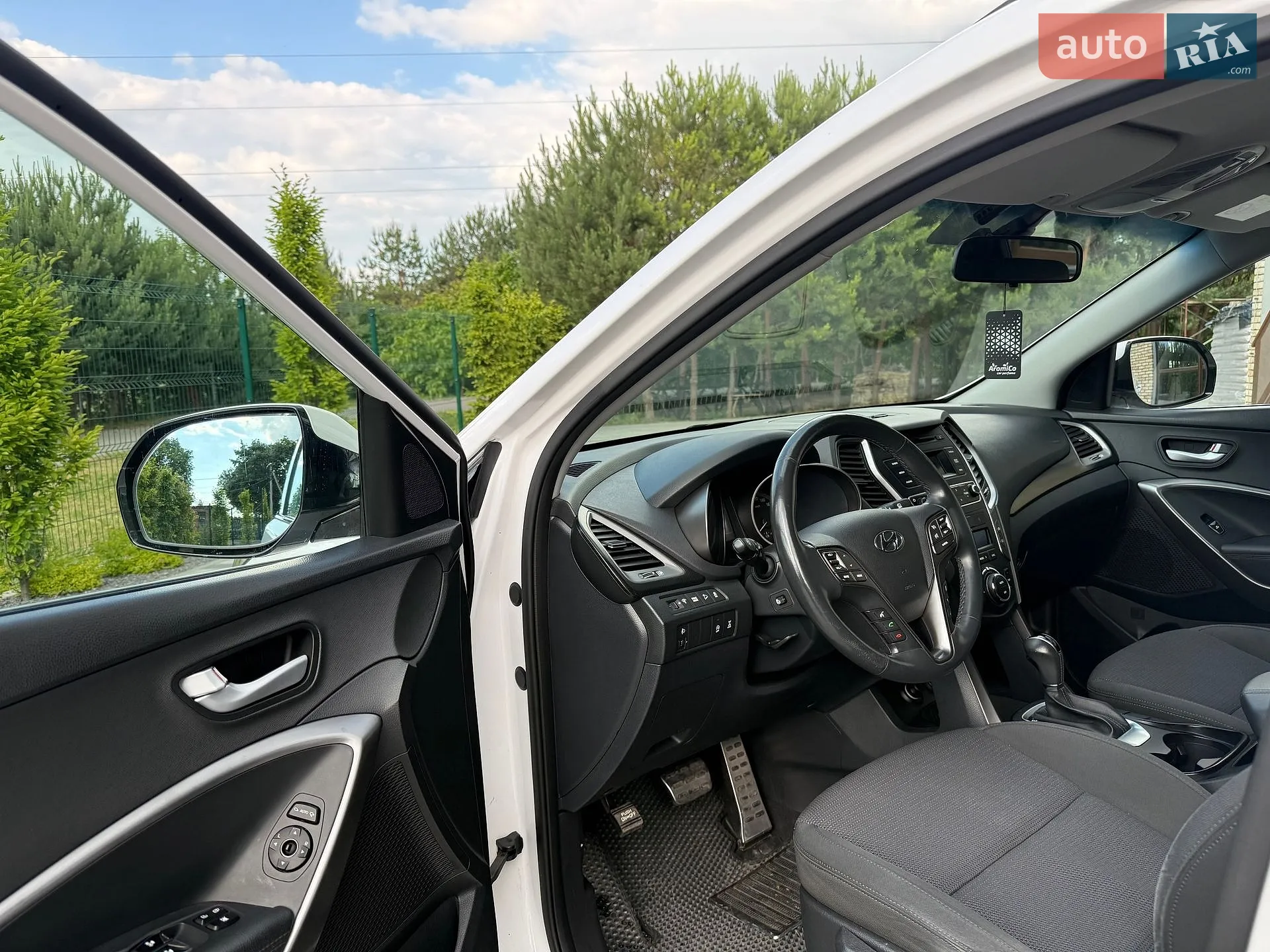 2017 Hyundai Santa Fe - мініатюра 16