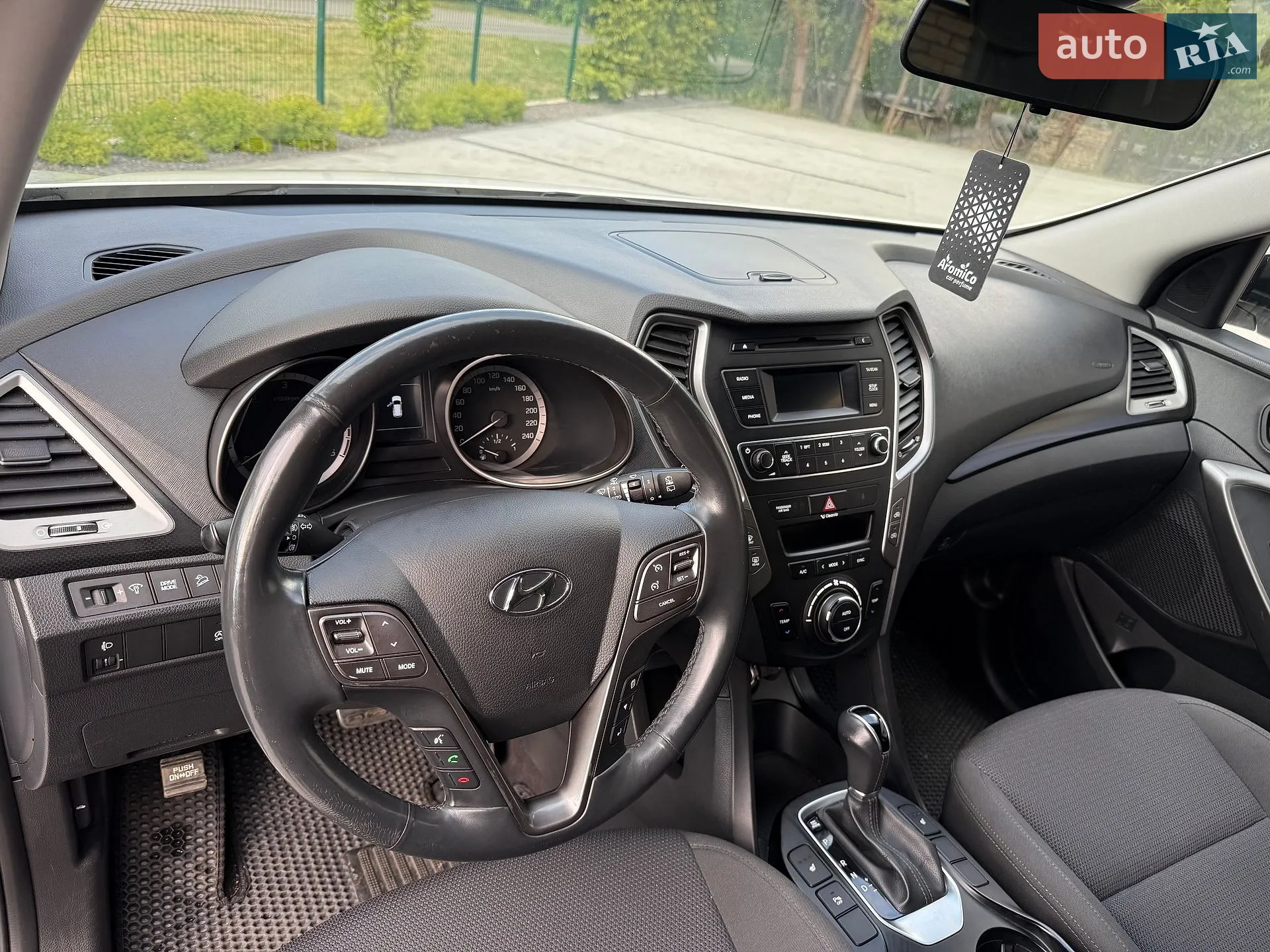 2017 Hyundai Santa Fe - мініатюра 18