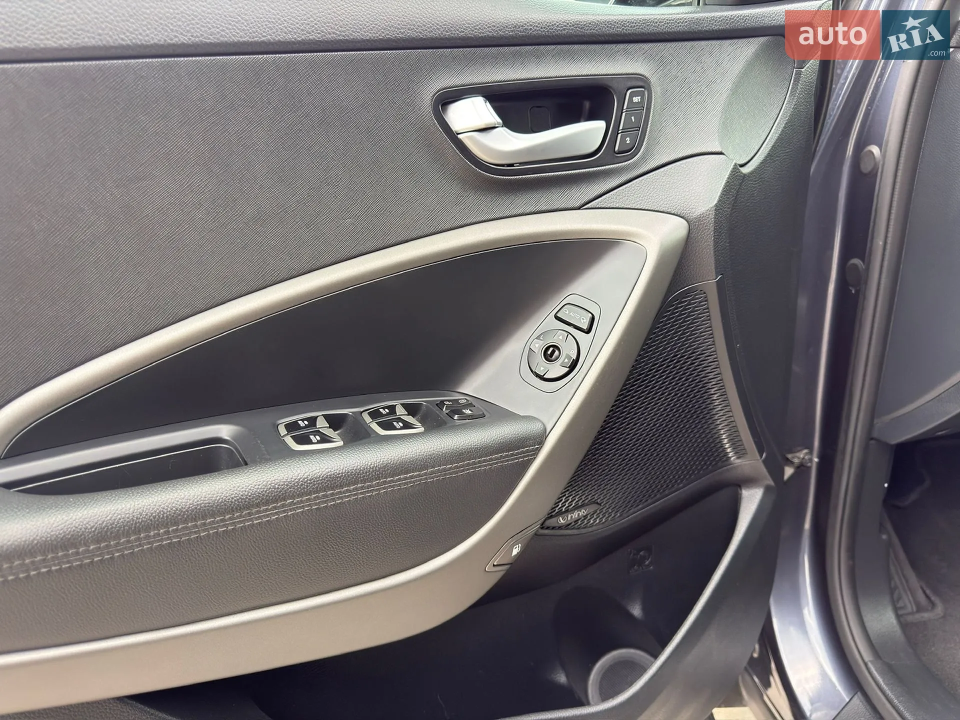 2016 Hyundai Santa Fe - мініатюра 24