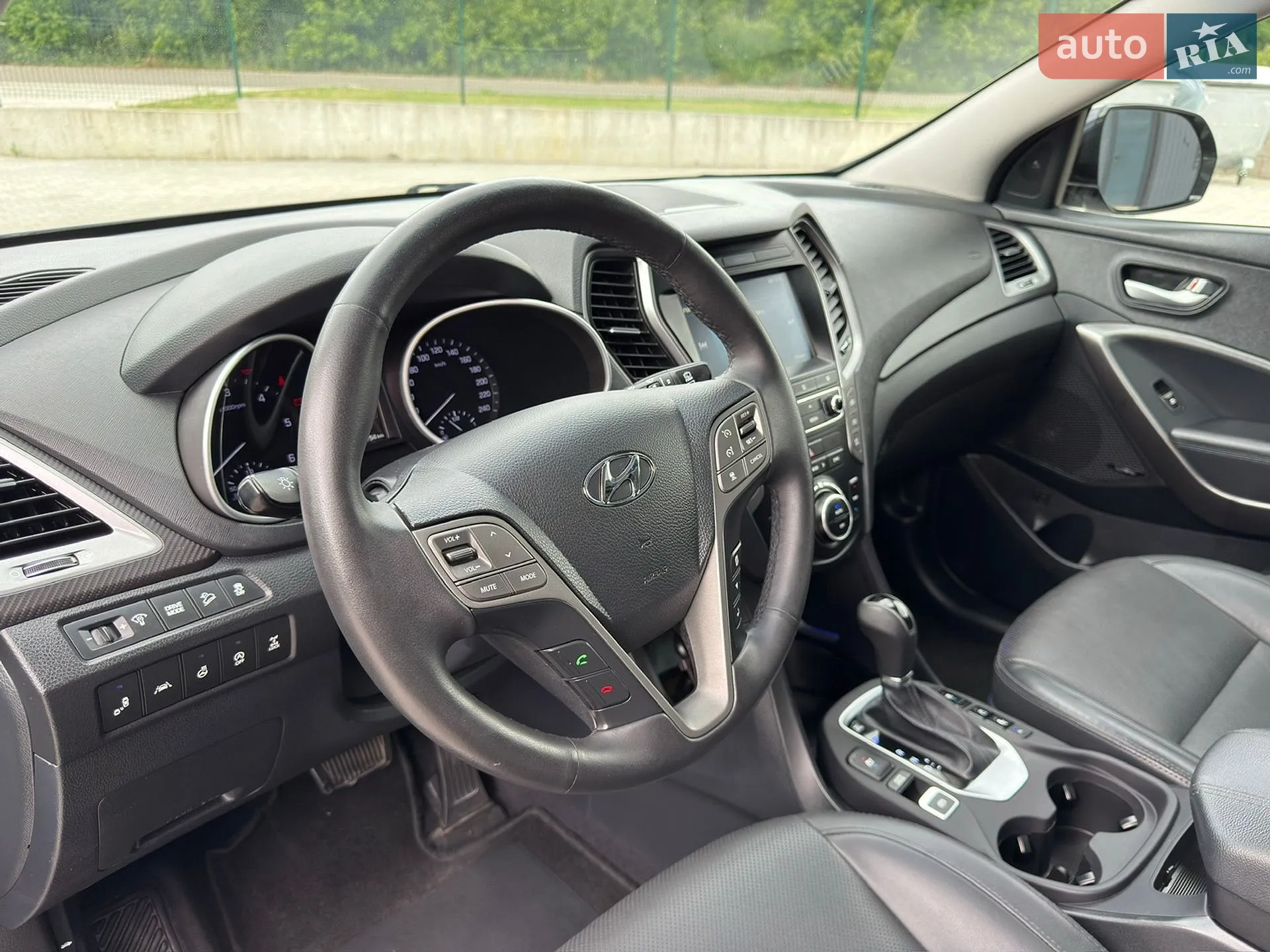 2016 Hyundai Santa Fe - мініатюра 29