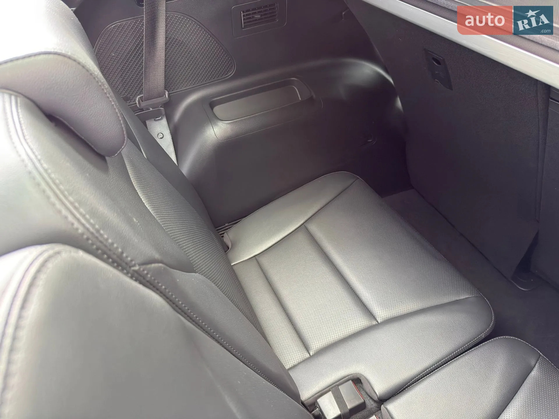 2016 Hyundai Santa Fe - мініатюра 46