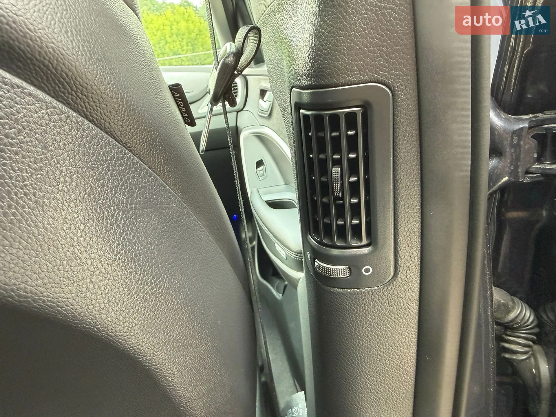 2016 Hyundai Santa Fe - мініатюра 55