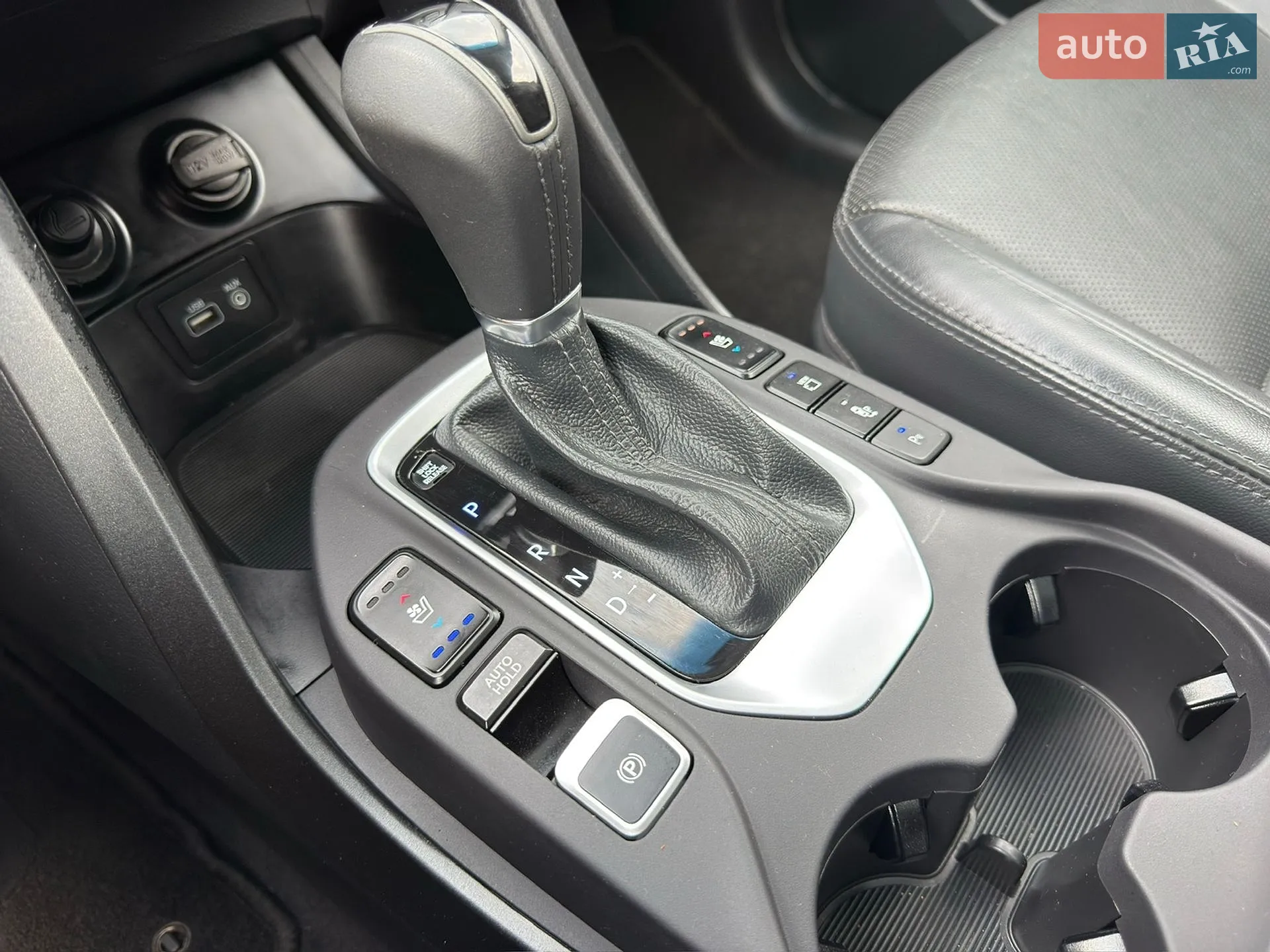 2016 Hyundai Santa Fe - мініатюра 74