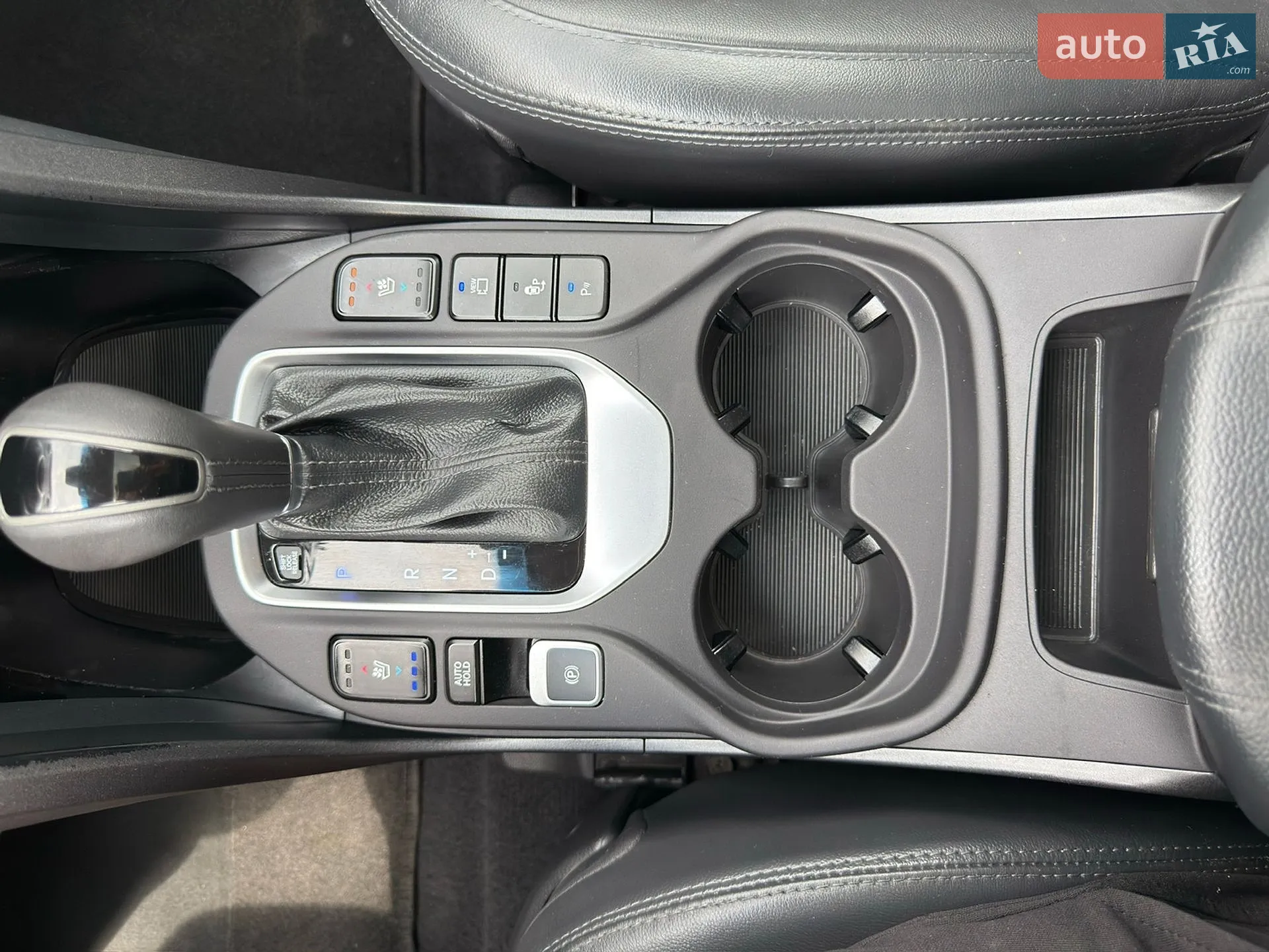2016 Hyundai Santa Fe - мініатюра 76