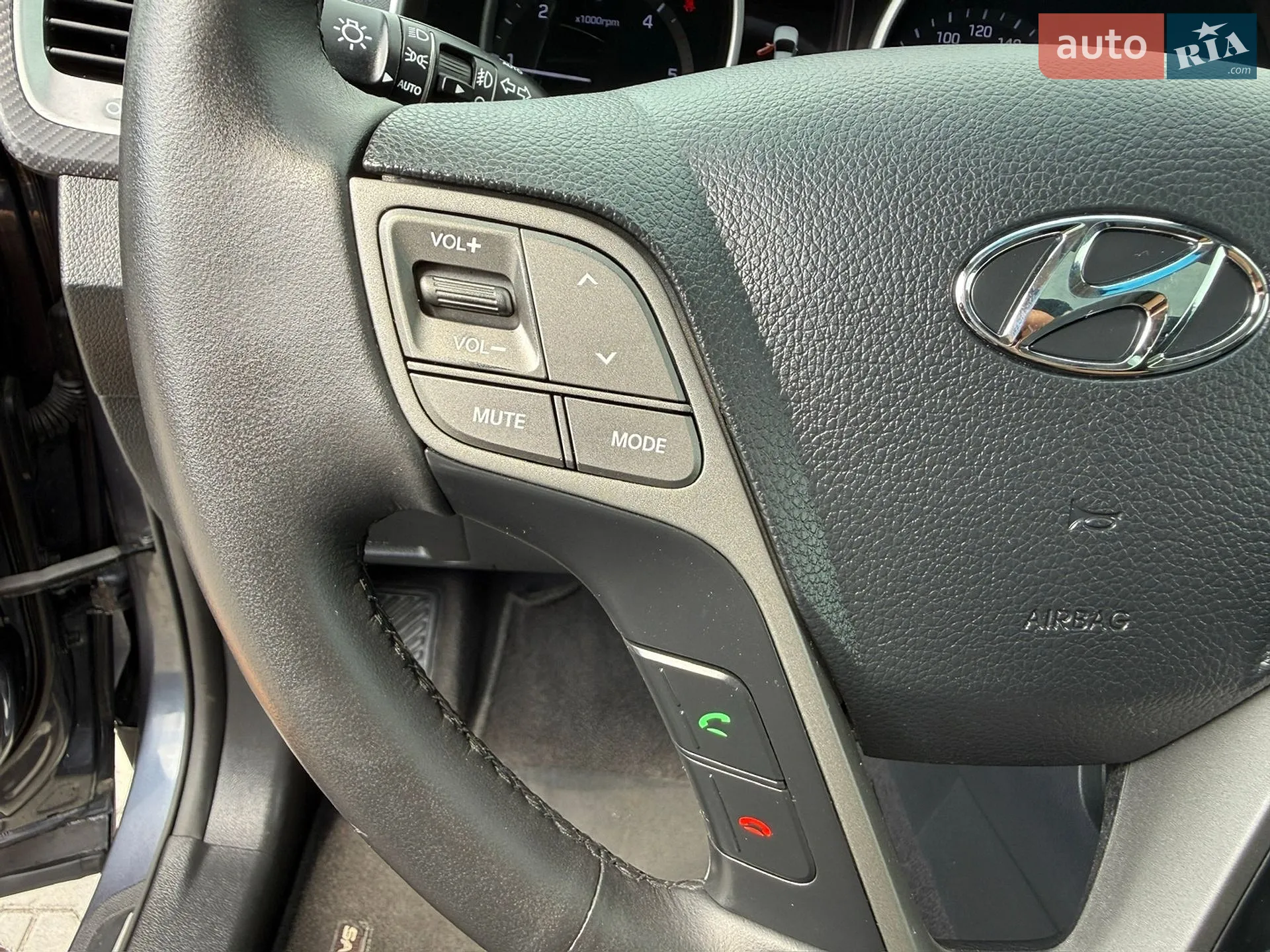 2016 Hyundai Santa Fe - мініатюра 80