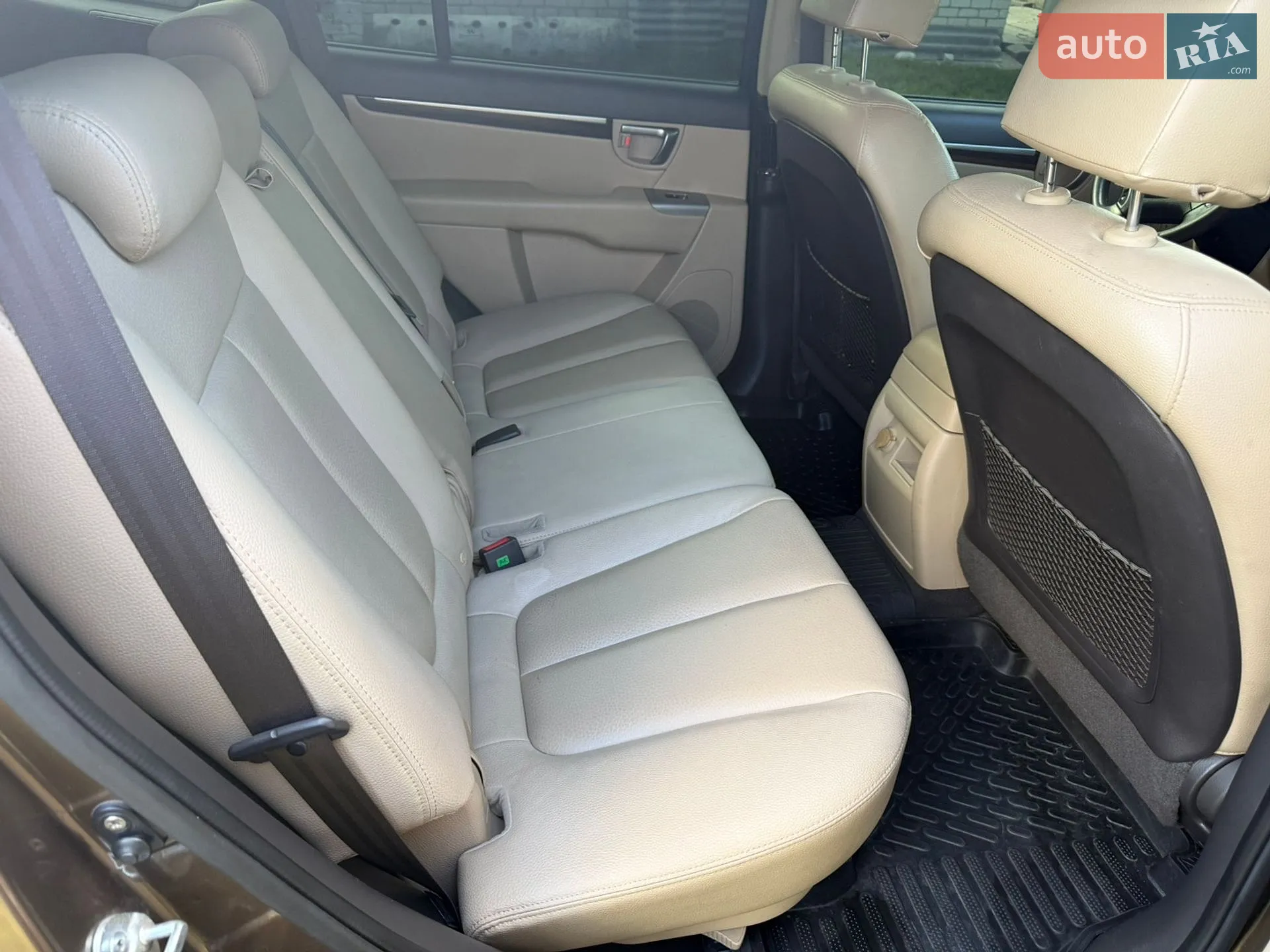 2010 Hyundai Santa Fe - мініатюра 10
