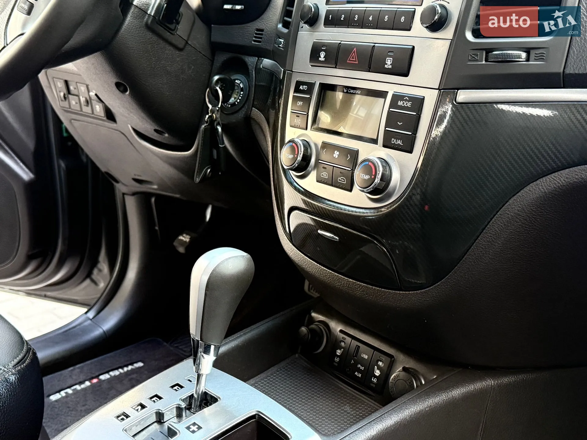 2011 Hyundai Santa Fe - мініатюра 30