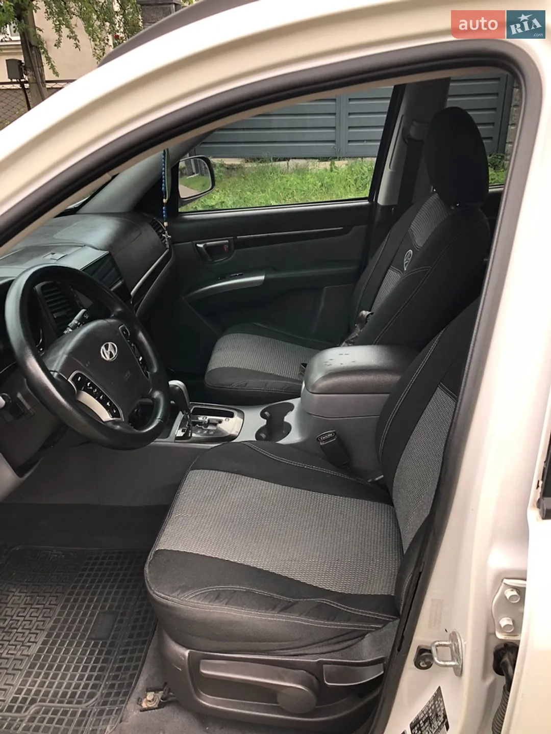2010 Hyundai Santa Fe - мініатюра 11