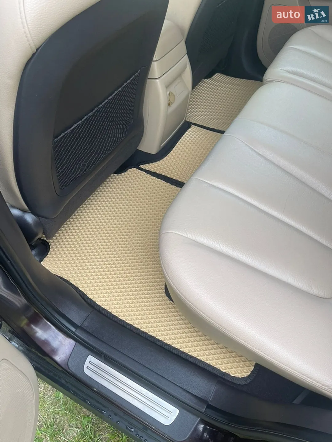 2010 Hyundai Santa Fe - мініатюра 20