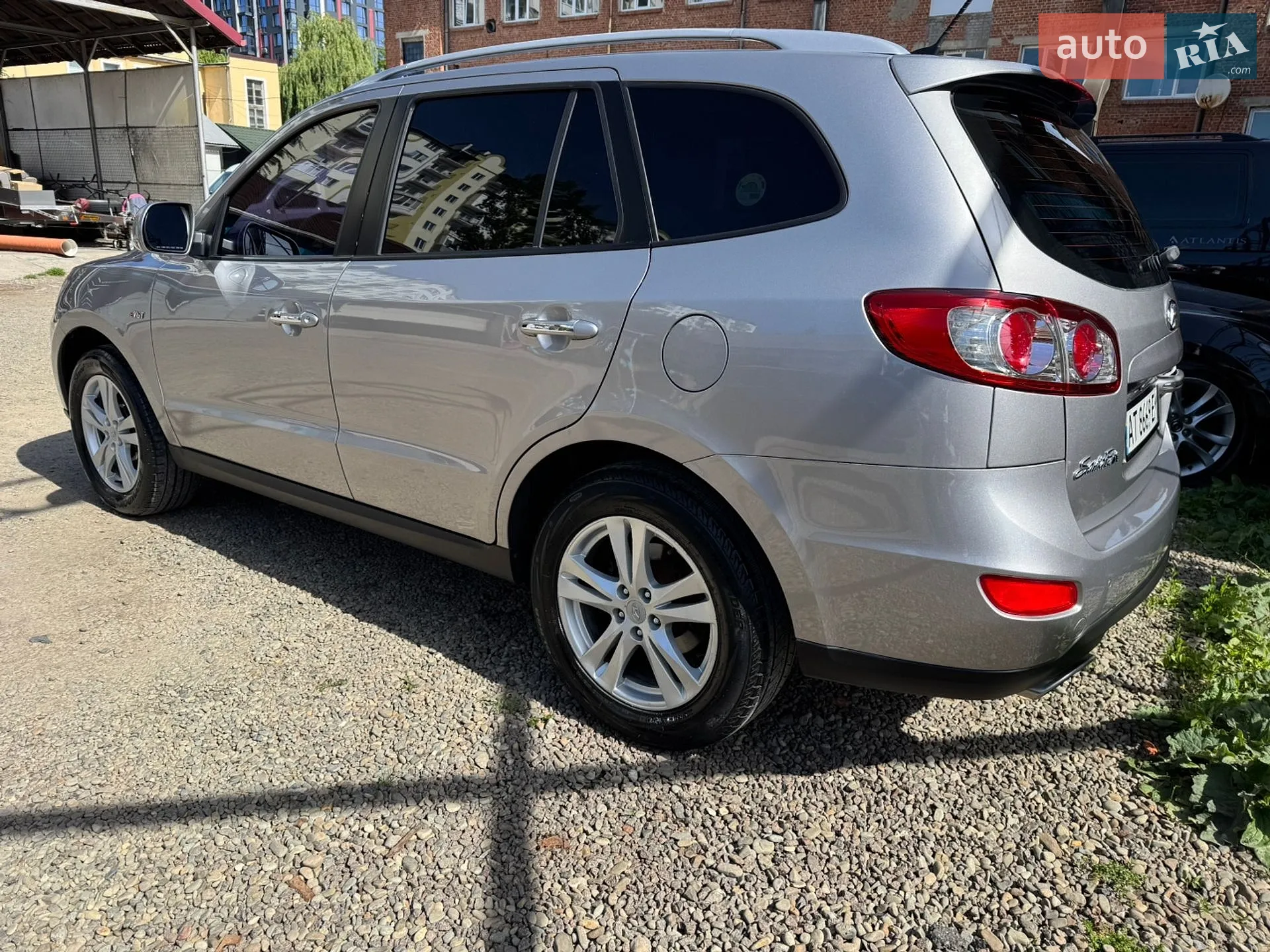 2010 Hyundai Santa Fe - мініатюра 16