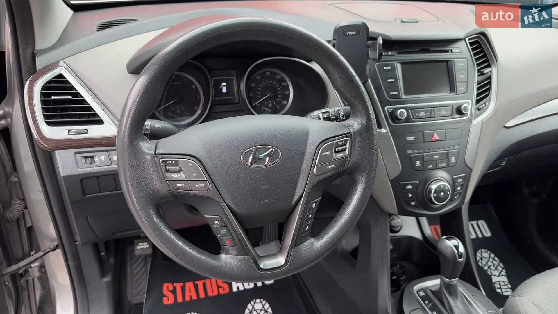 2016 Hyundai Santa Fe - мініатюра 17