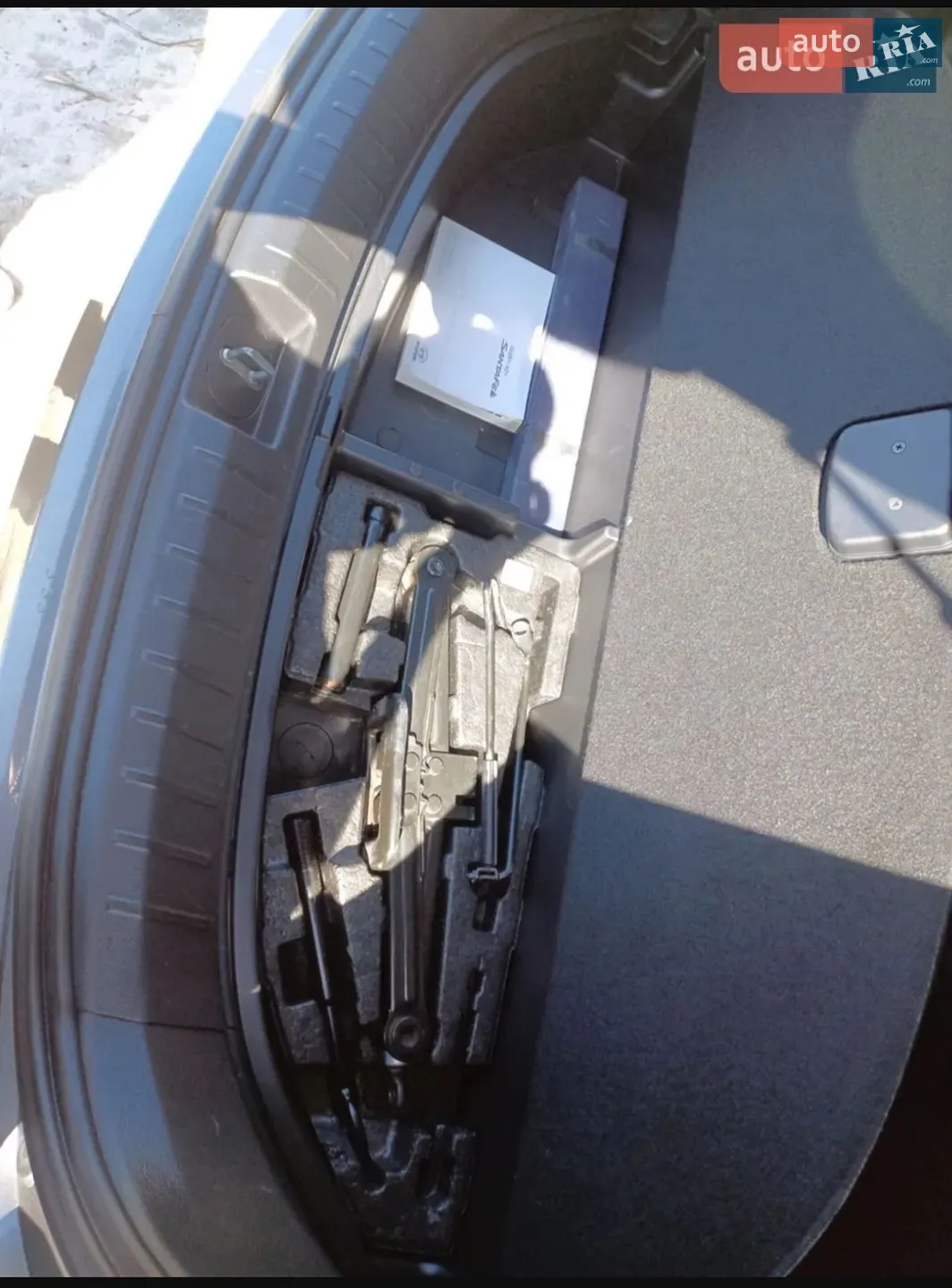 2014 Hyundai Santa Fe - мініатюра 17