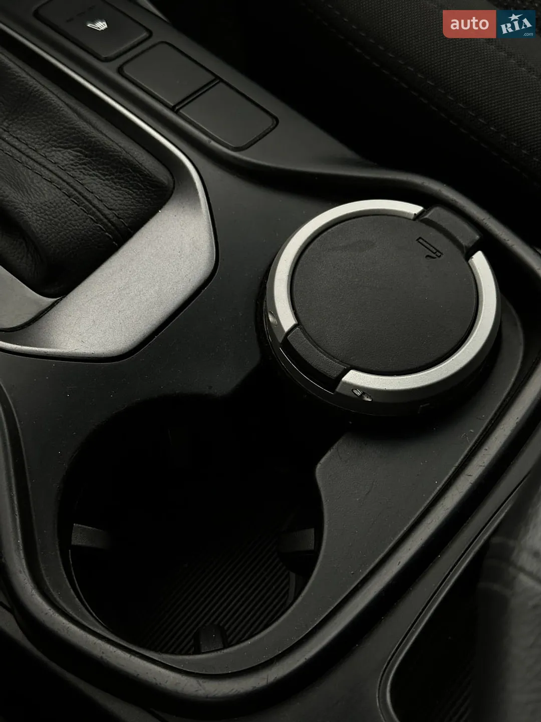 2014 Hyundai Santa Fe - мініатюра 38