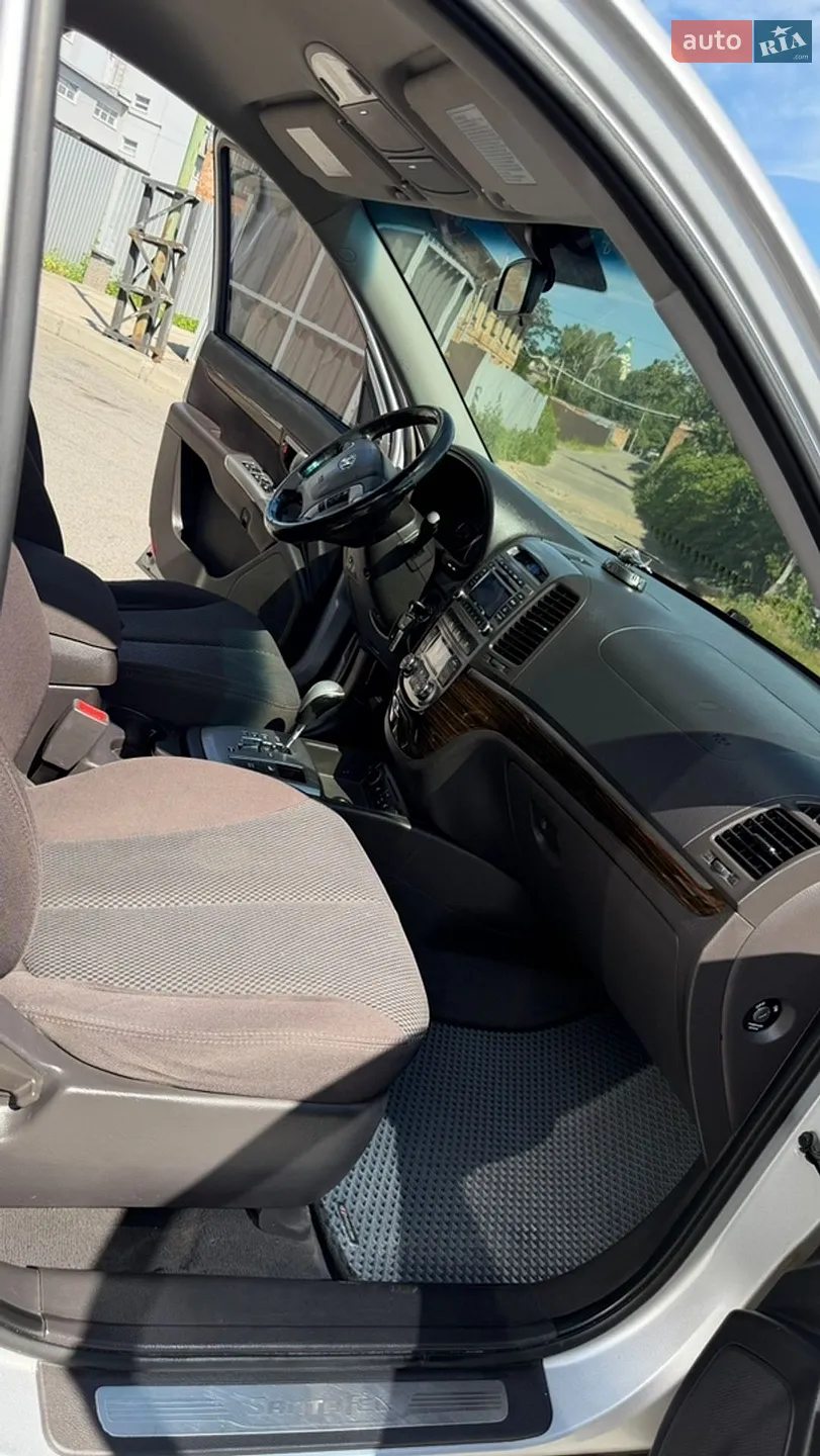 2012 Hyundai Santa Fe - мініатюра 23