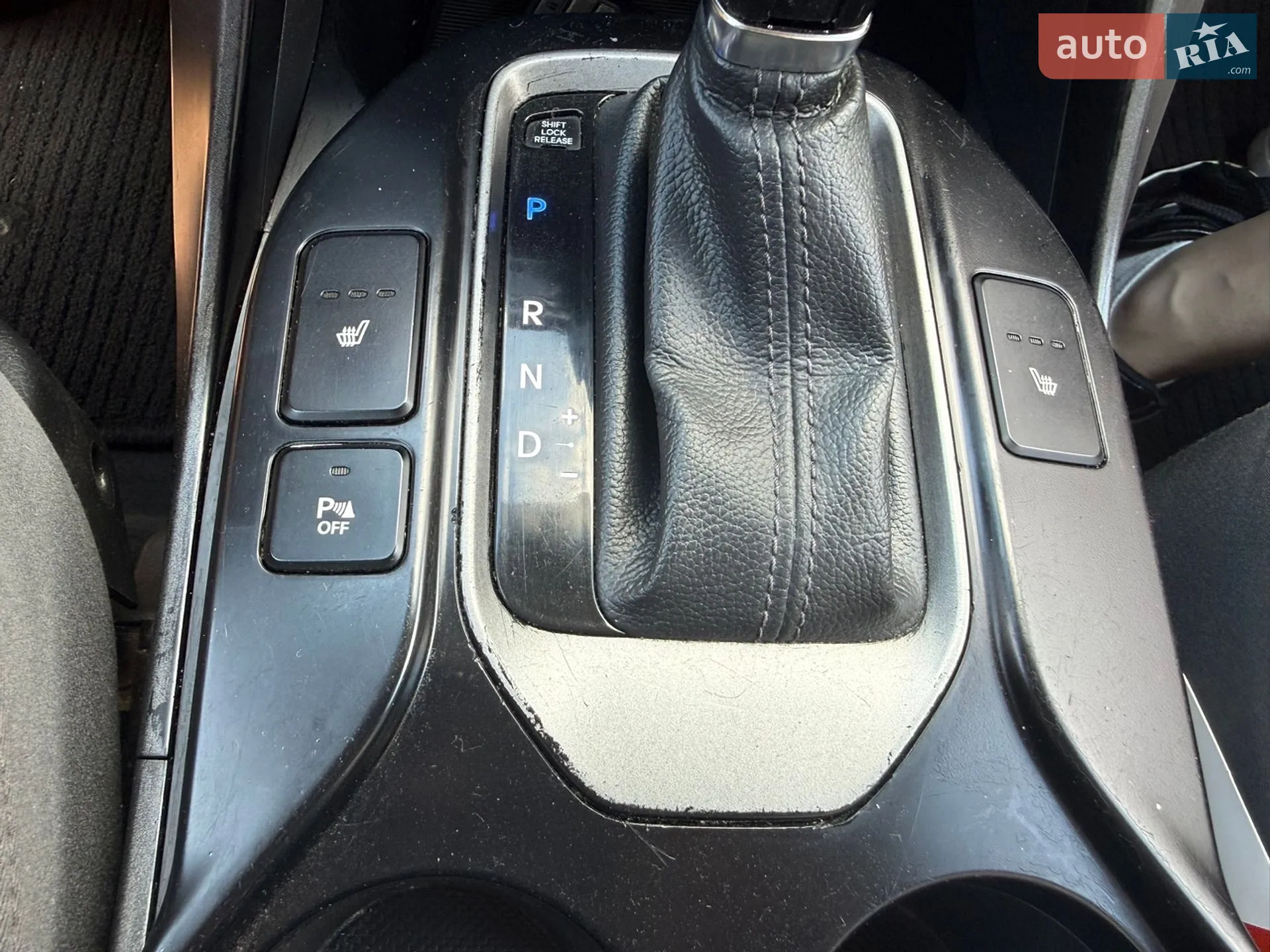 2014 Hyundai Santa Fe - мініатюра 32